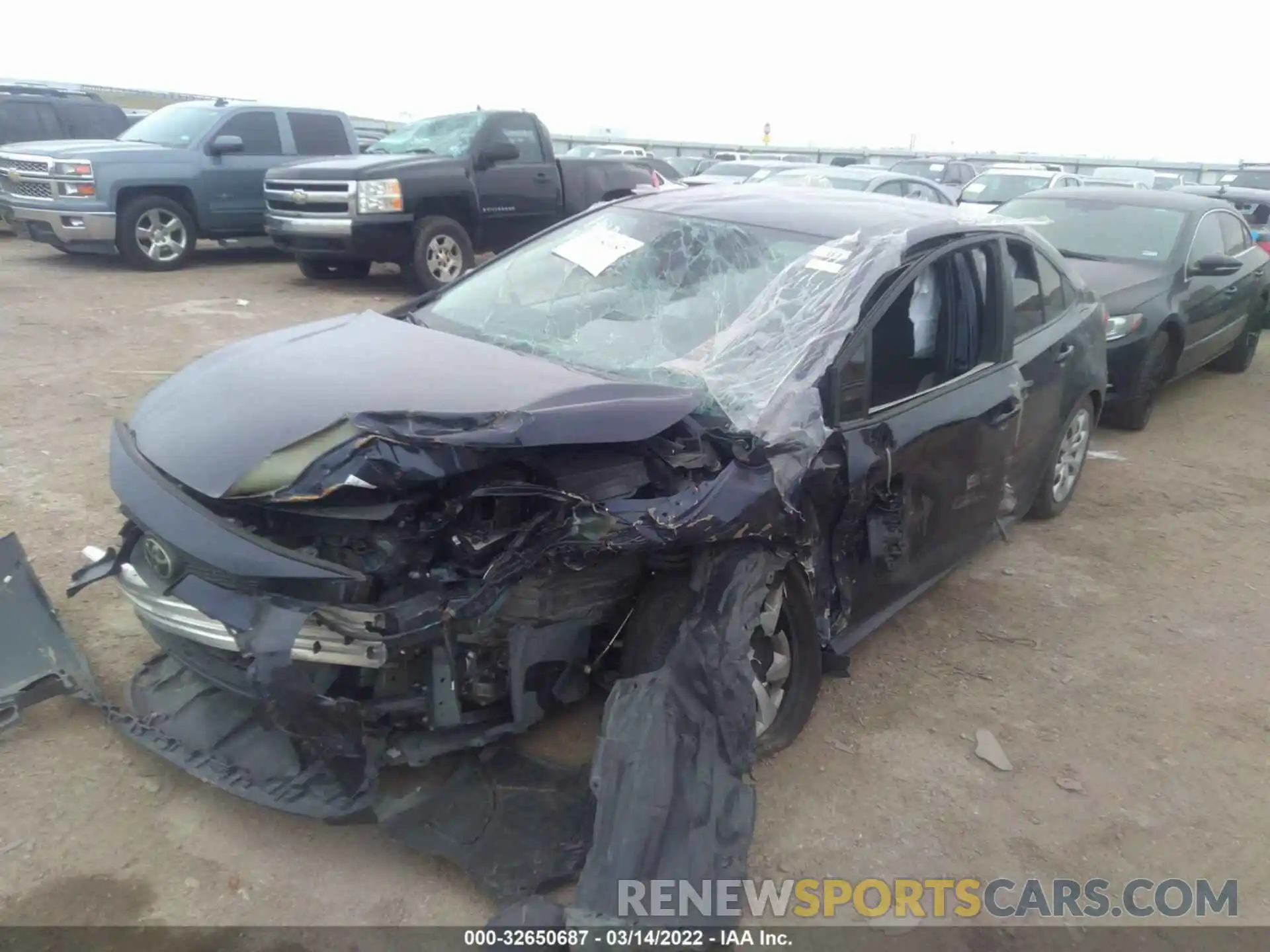 2 Photograph of a damaged car 5YFEPRAE4LP127067 TOYOTA COROLLA 2020