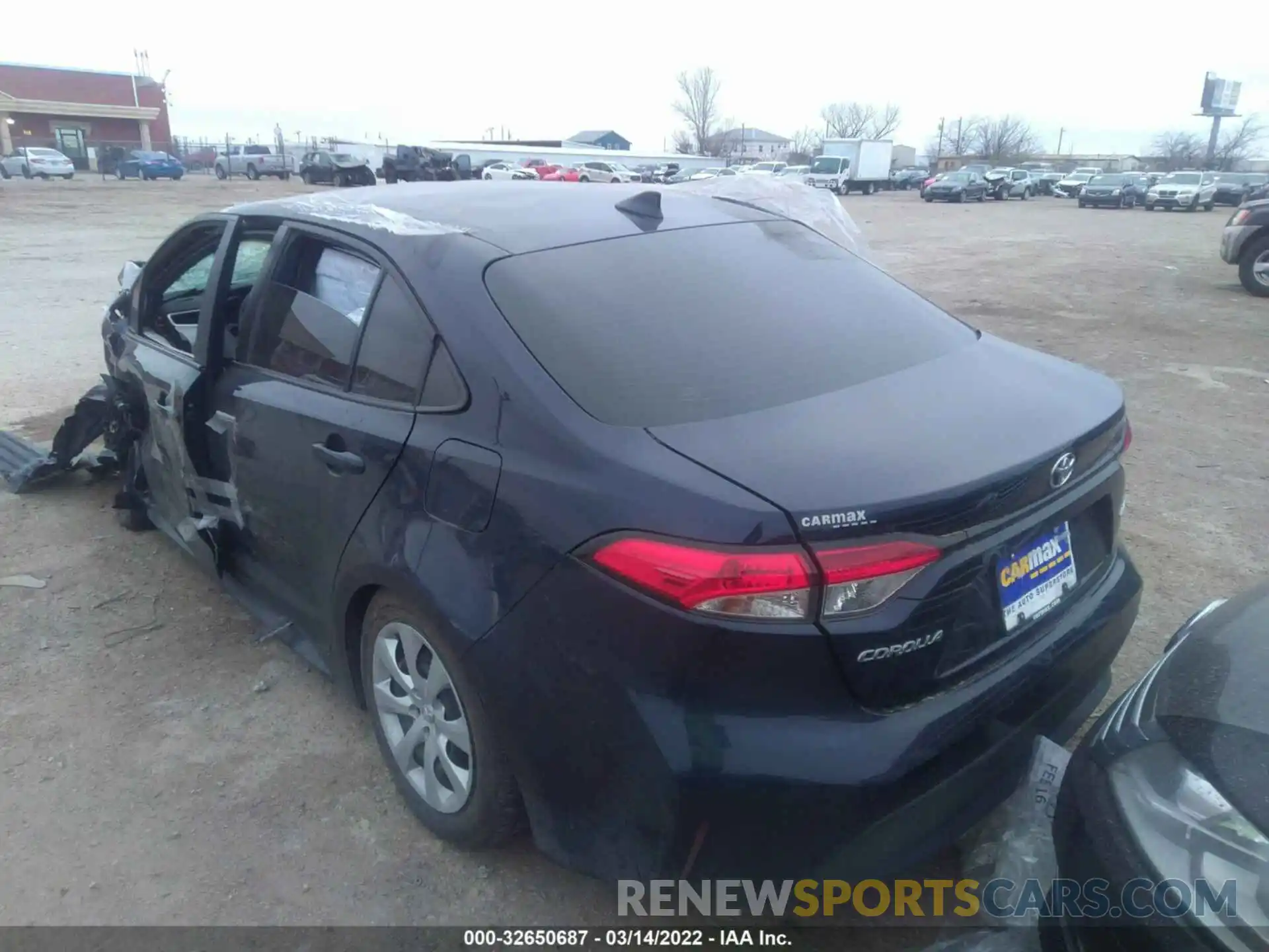 3 Photograph of a damaged car 5YFEPRAE4LP127067 TOYOTA COROLLA 2020