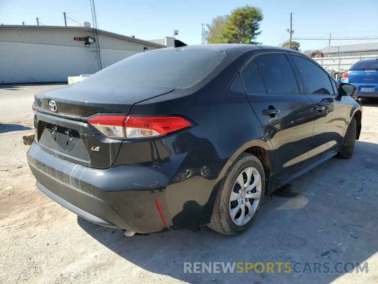 4 Photograph of a damaged car 5YFEPRAE4LP129126 TOYOTA COROLLA 2020