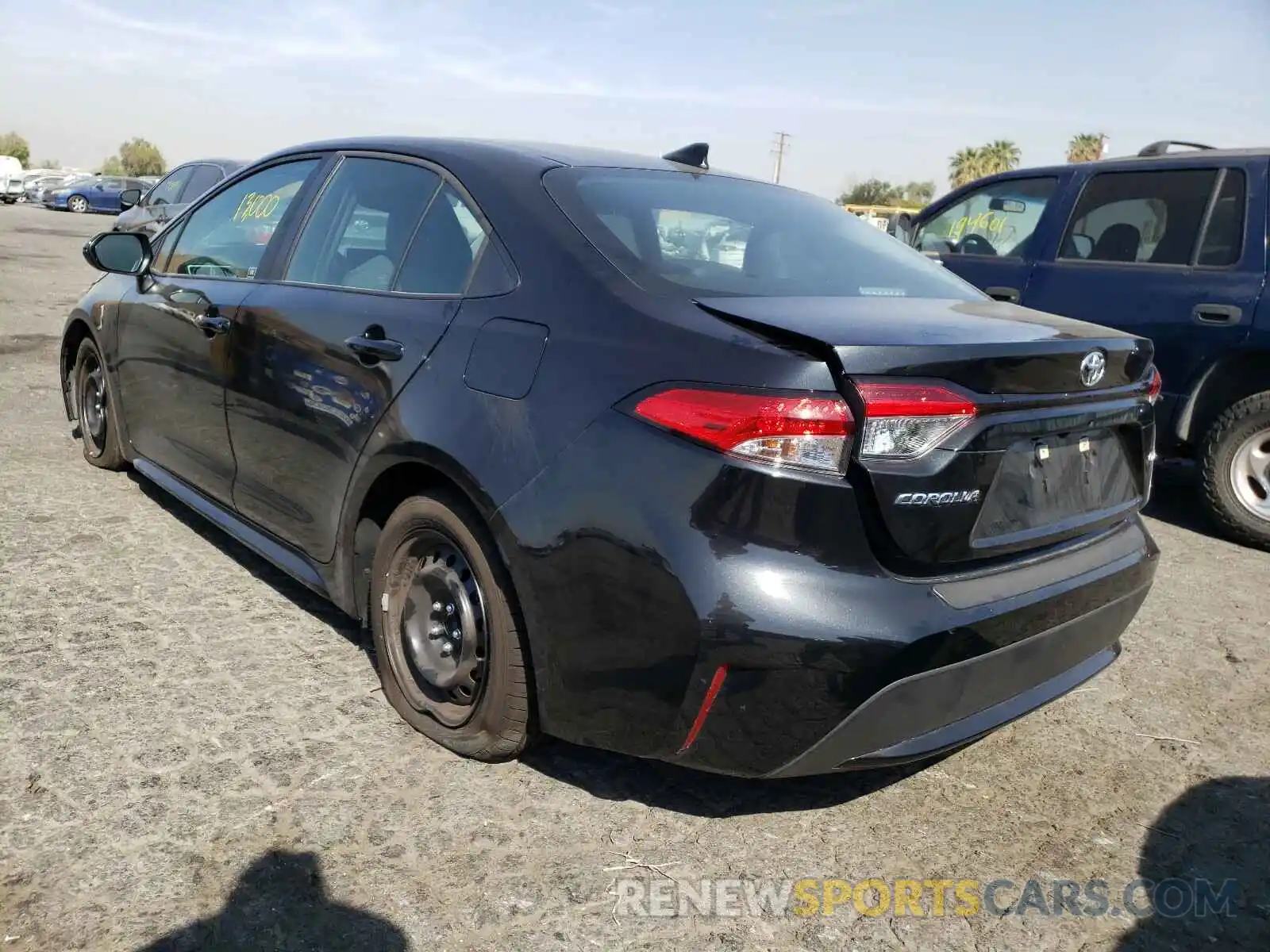 3 Photograph of a damaged car 5YFEPRAE4LP130454 TOYOTA COROLLA 2020