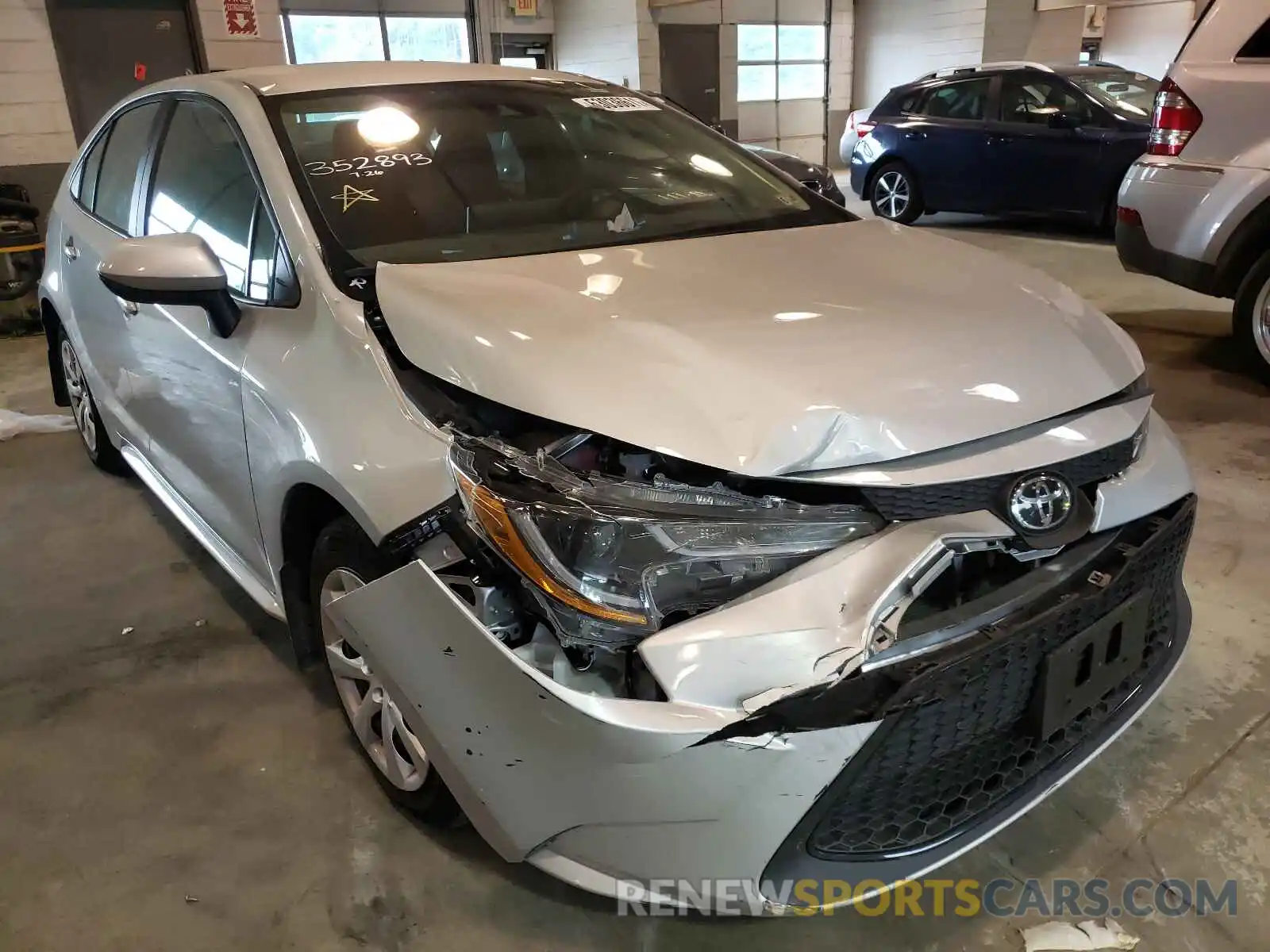 1 Photograph of a damaged car 5YFEPRAE4LP132608 TOYOTA COROLLA 2020