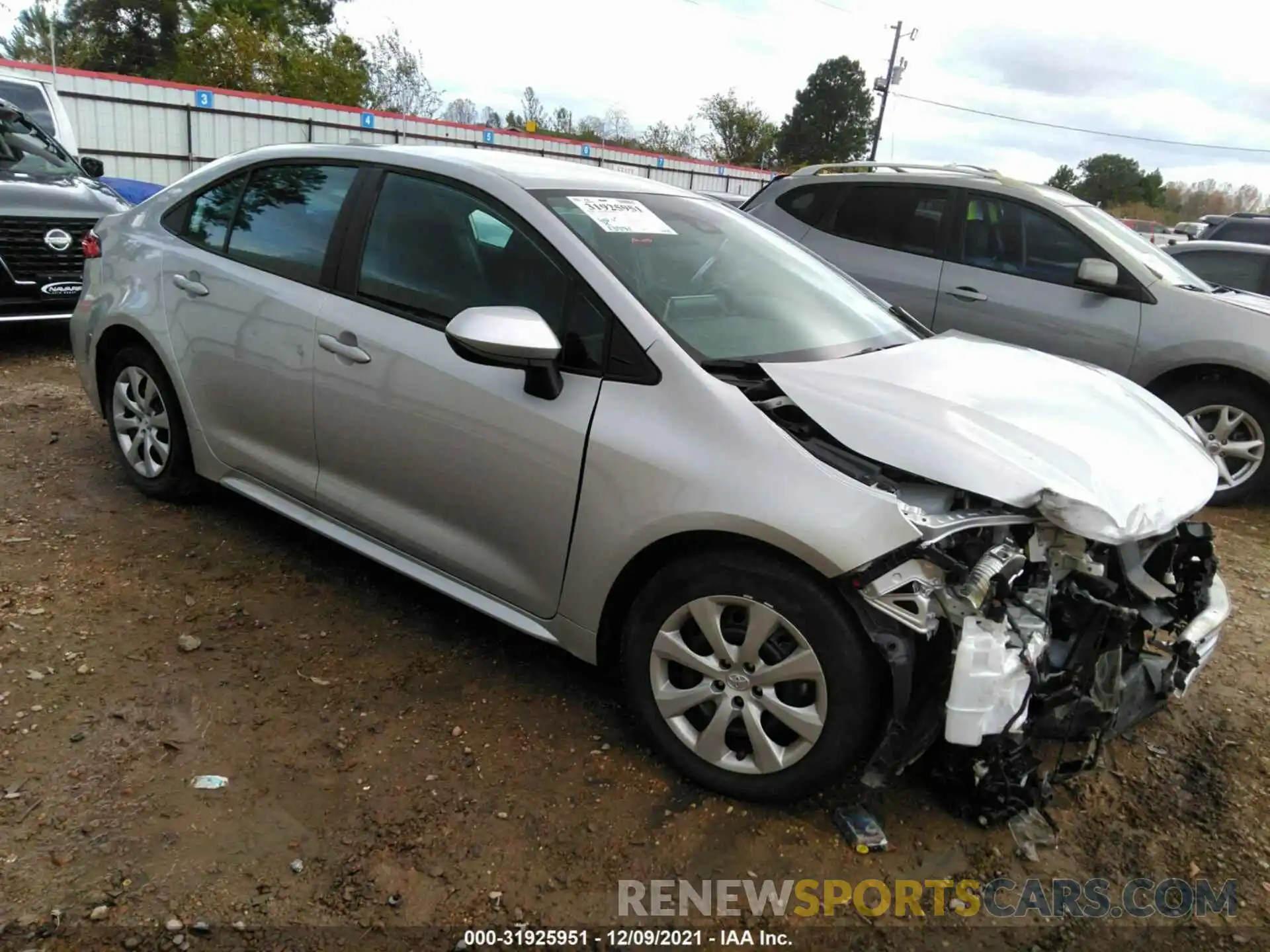 1 Photograph of a damaged car 5YFEPRAE4LP133547 TOYOTA COROLLA 2020