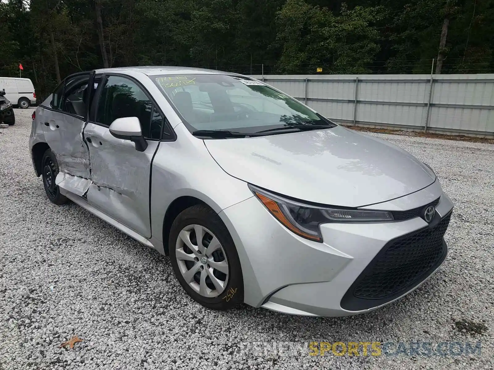 1 Photograph of a damaged car 5YFEPRAE4LP134374 TOYOTA COROLLA 2020