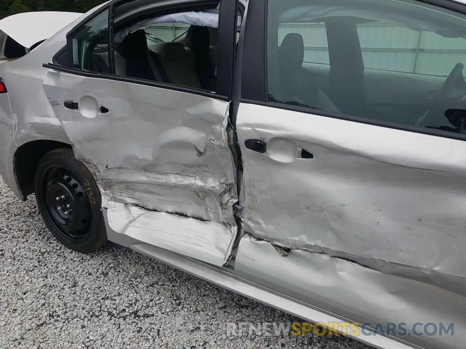 9 Photograph of a damaged car 5YFEPRAE4LP134374 TOYOTA COROLLA 2020