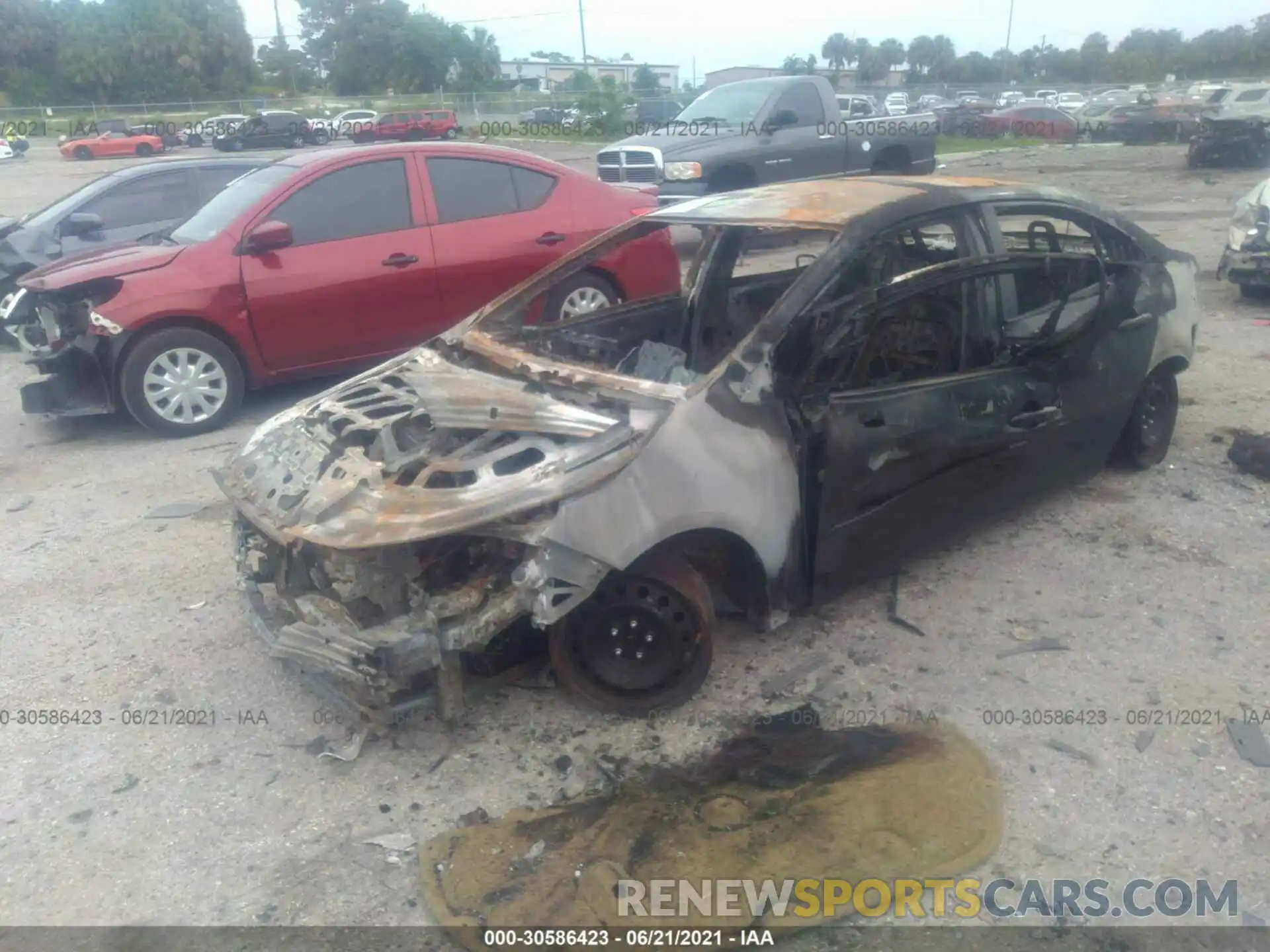 2 Photograph of a damaged car 5YFEPRAE4LP134455 TOYOTA COROLLA 2020