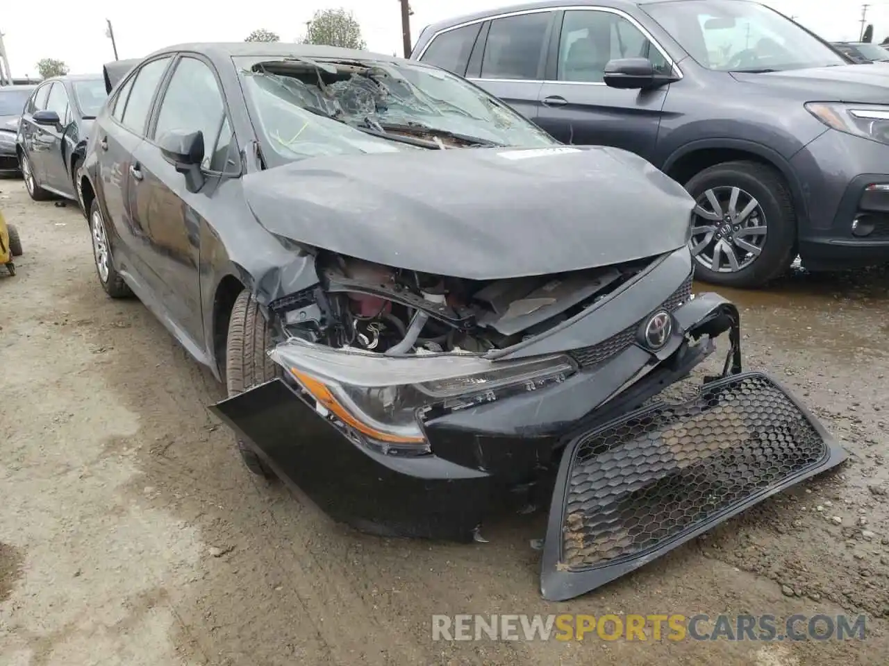 1 Photograph of a damaged car 5YFEPRAE4LP137677 TOYOTA COROLLA 2020