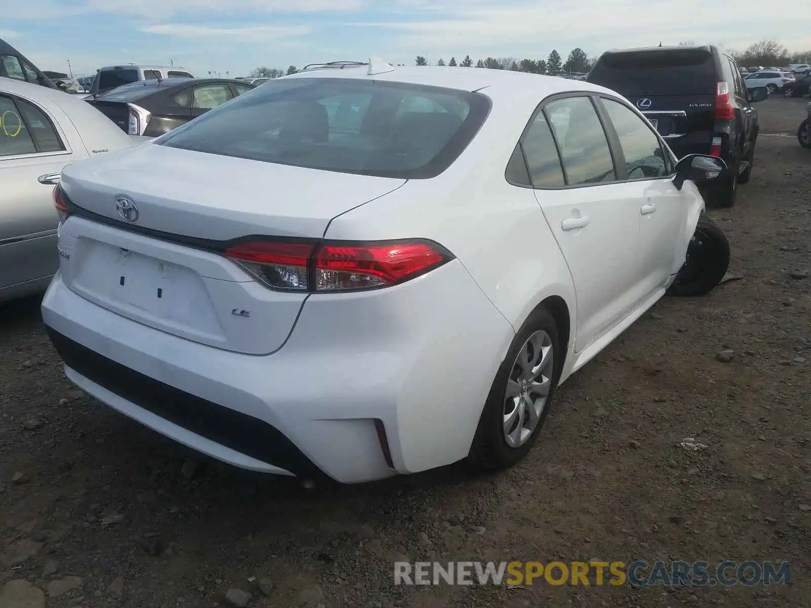 4 Photograph of a damaged car 5YFEPRAE4LP139140 TOYOTA COROLLA 2020