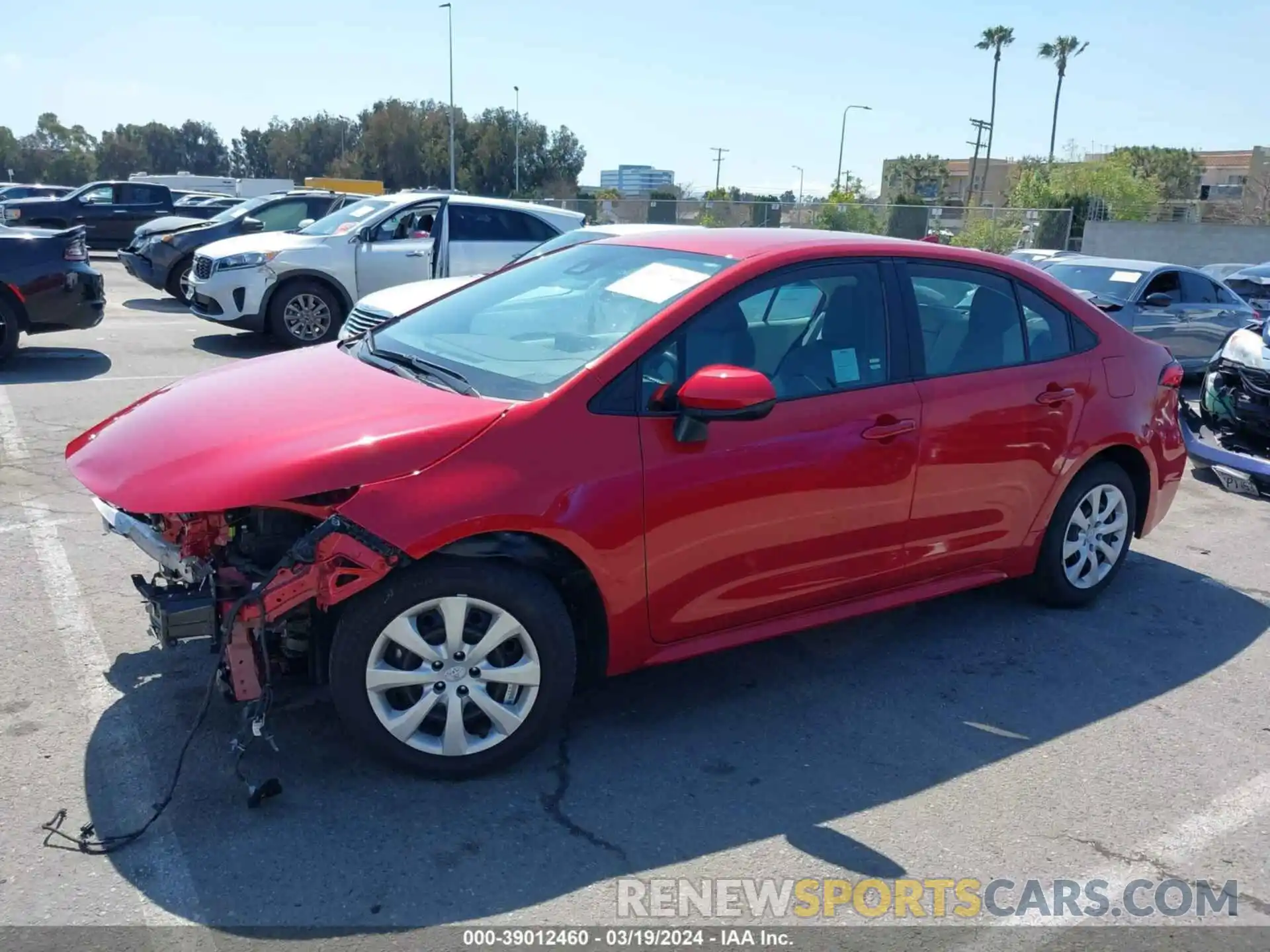 15 Photograph of a damaged car 5YFEPRAE4LP141924 TOYOTA COROLLA 2020