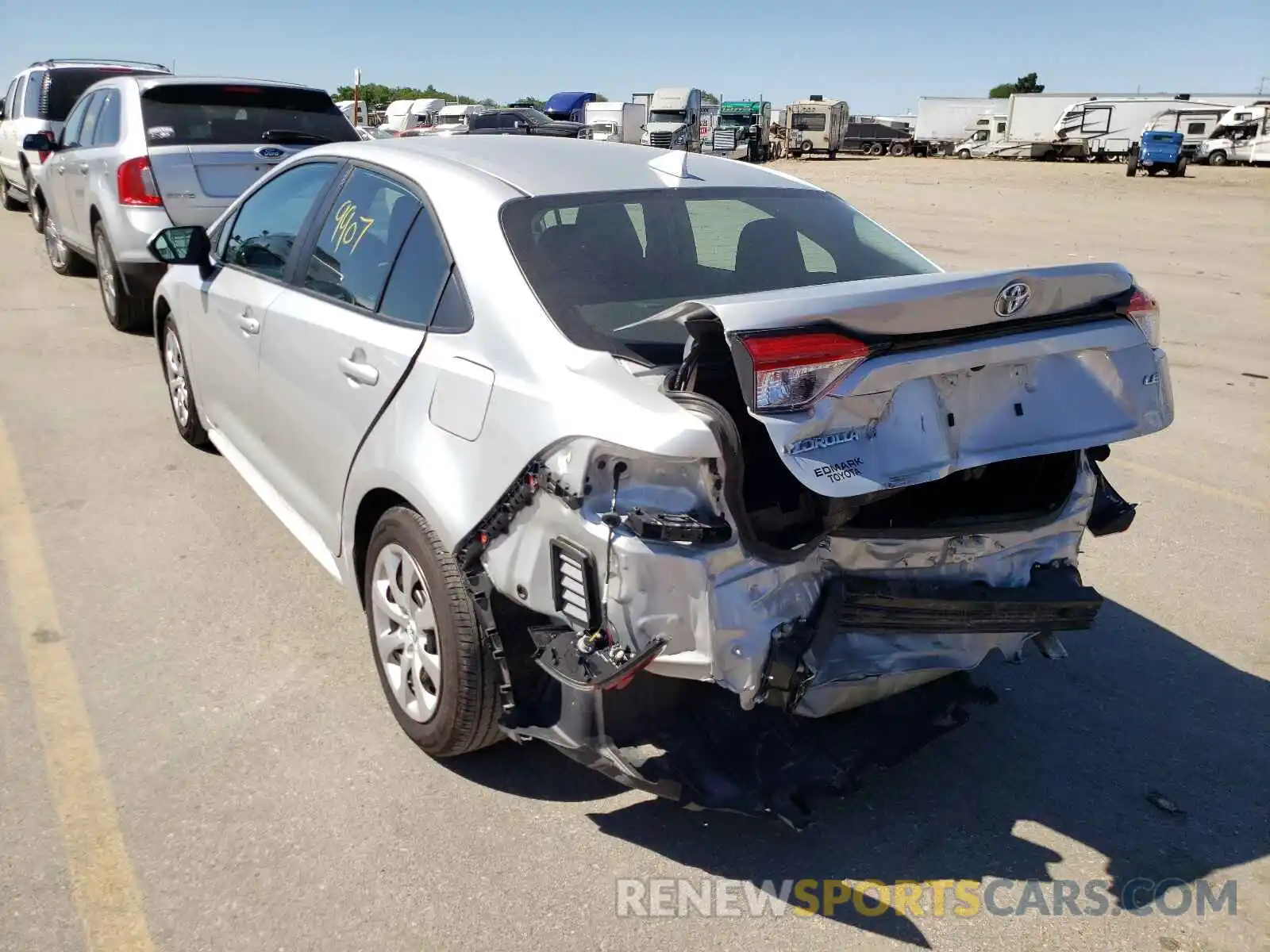 3 Photograph of a damaged car 5YFEPRAE4LP146315 TOYOTA COROLLA 2020