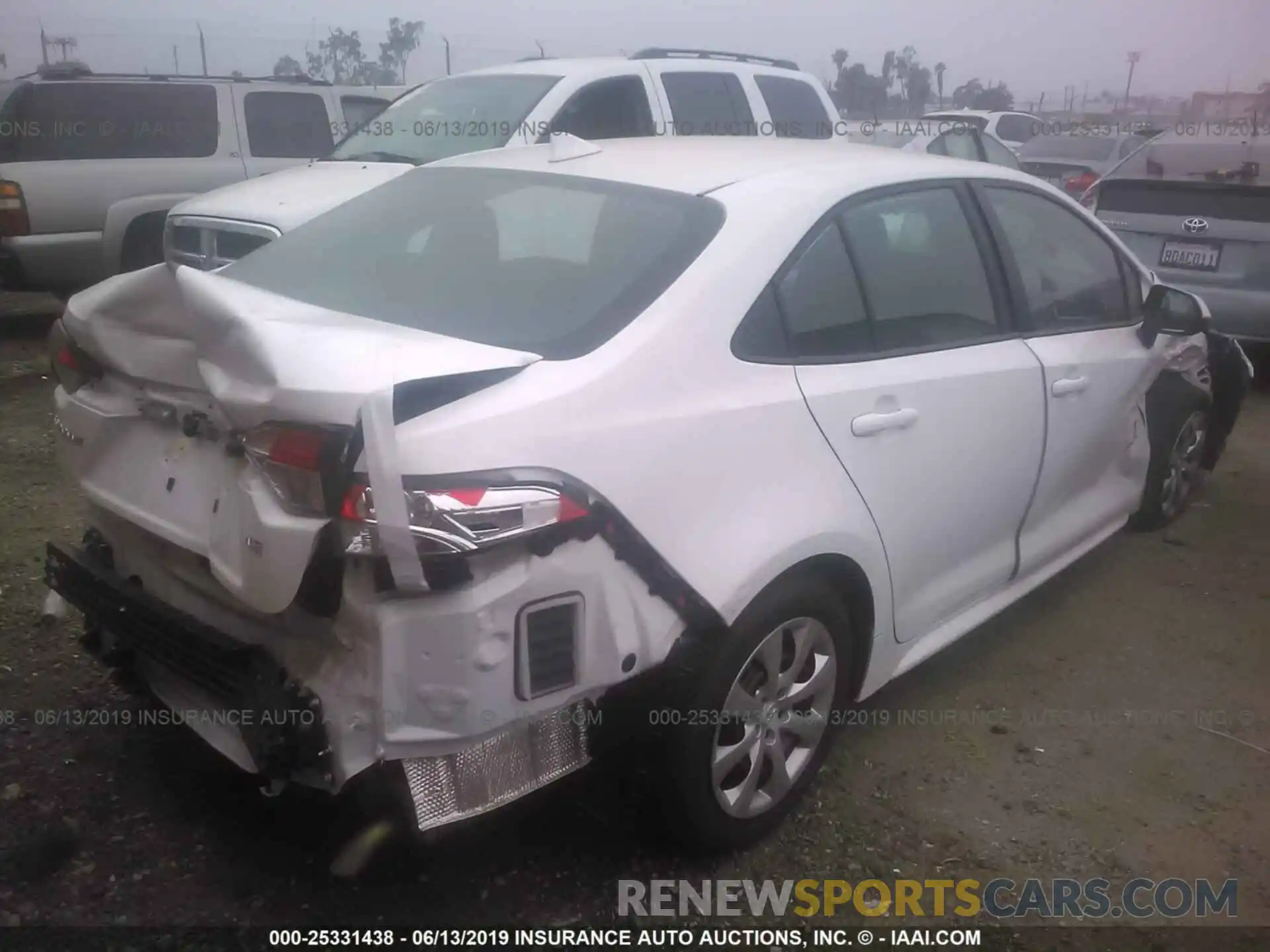 4 Photograph of a damaged car 5YFEPRAE5LP002059 TOYOTA COROLLA 2020