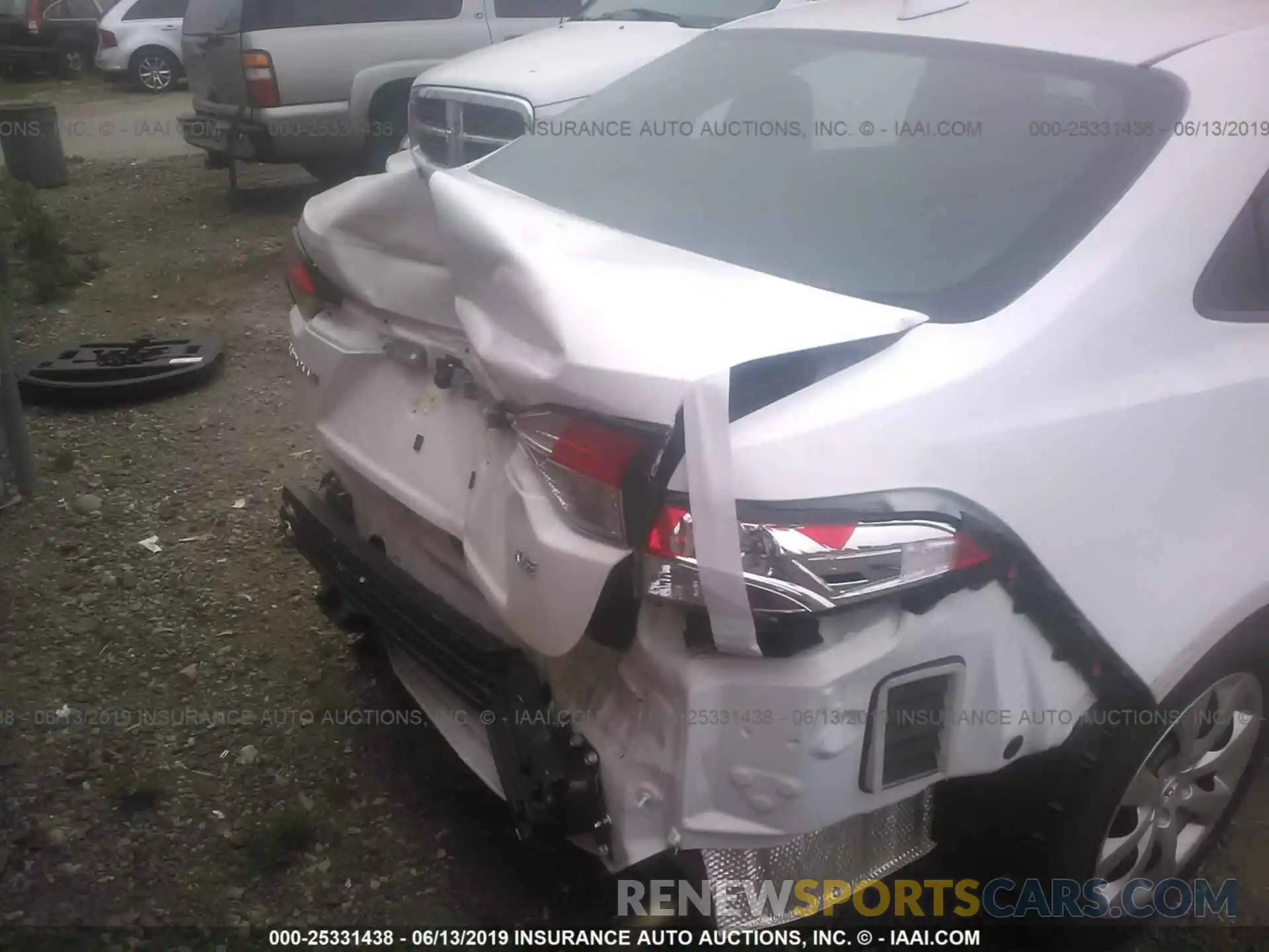 6 Photograph of a damaged car 5YFEPRAE5LP002059 TOYOTA COROLLA 2020