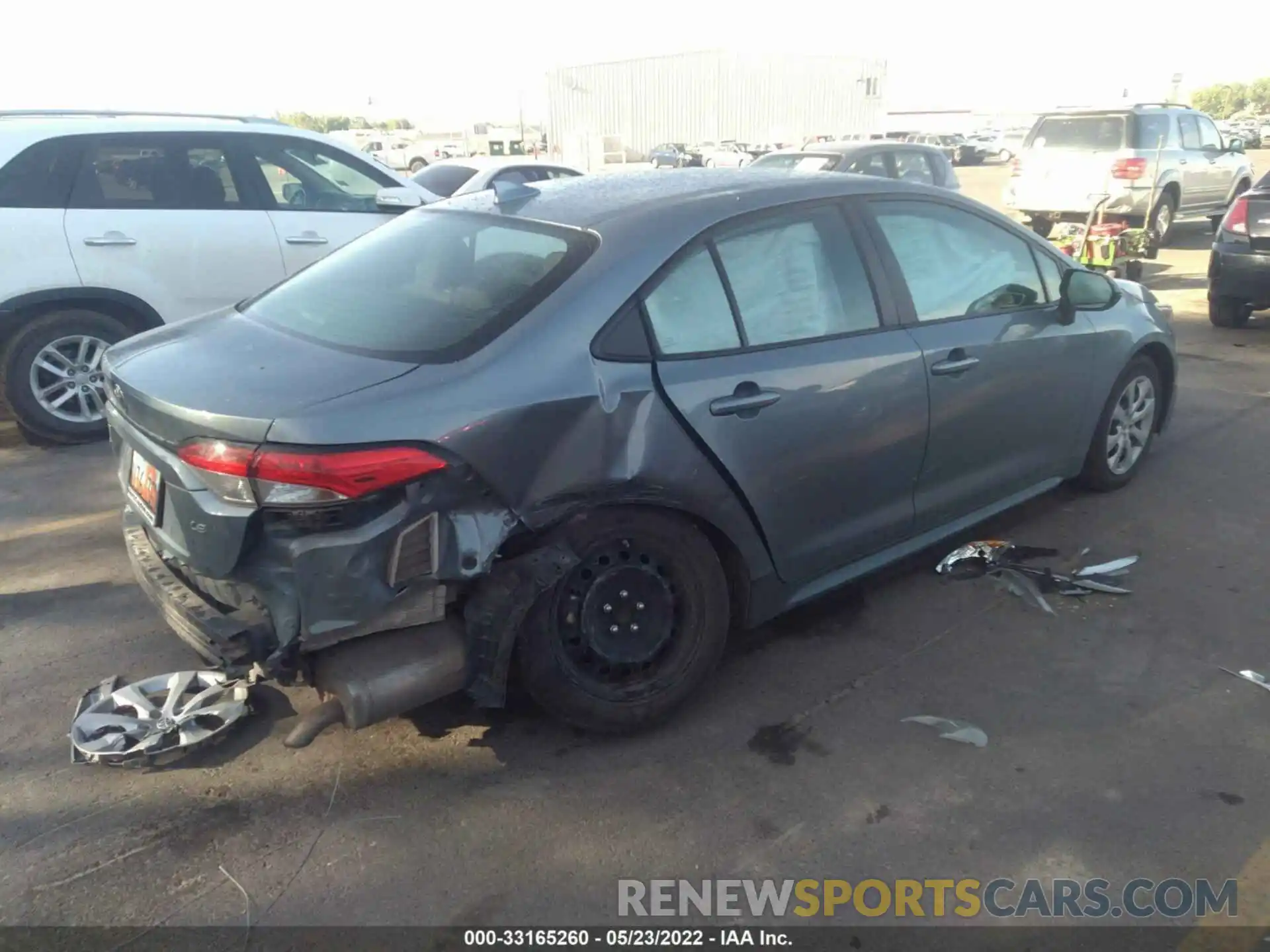 4 Photograph of a damaged car 5YFEPRAE5LP004846 TOYOTA COROLLA 2020