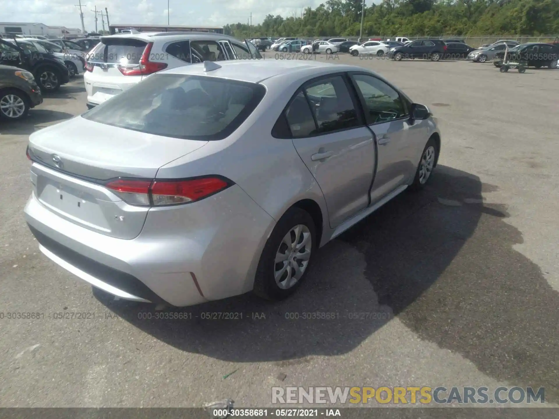 4 Photograph of a damaged car 5YFEPRAE5LP005320 TOYOTA COROLLA 2020