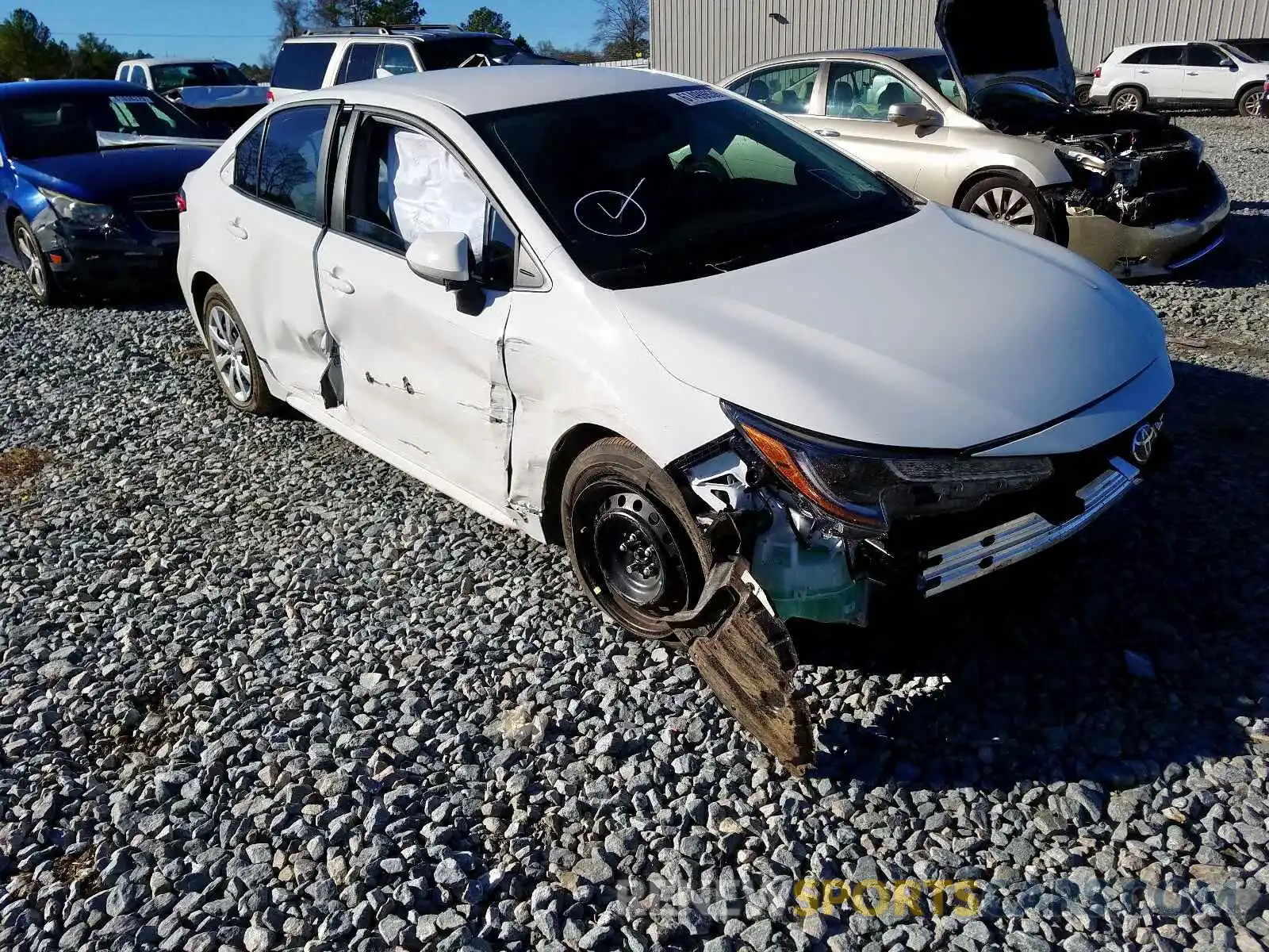 1 Photograph of a damaged car 5YFEPRAE5LP007052 TOYOTA COROLLA 2020