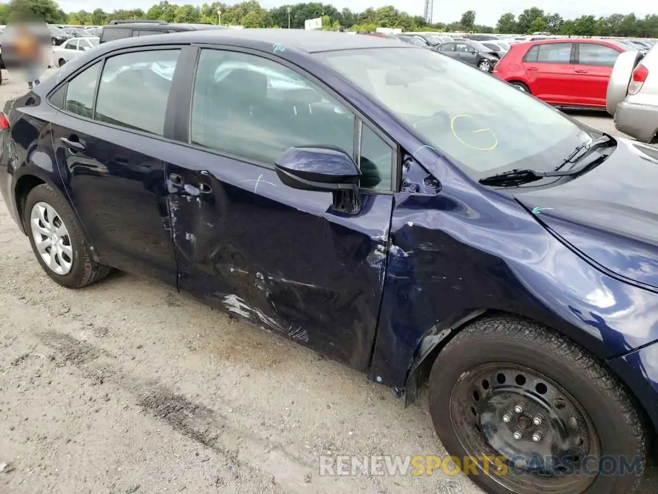 9 Photograph of a damaged car 5YFEPRAE5LP007679 TOYOTA COROLLA 2020