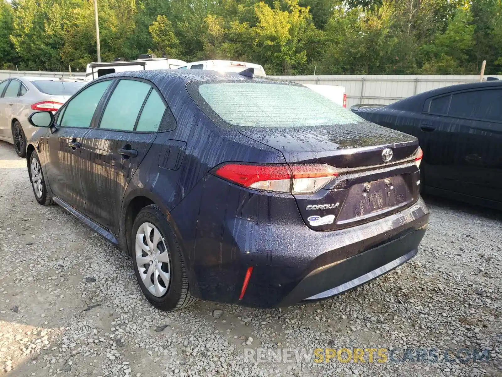 3 Photograph of a damaged car 5YFEPRAE5LP007780 TOYOTA COROLLA 2020