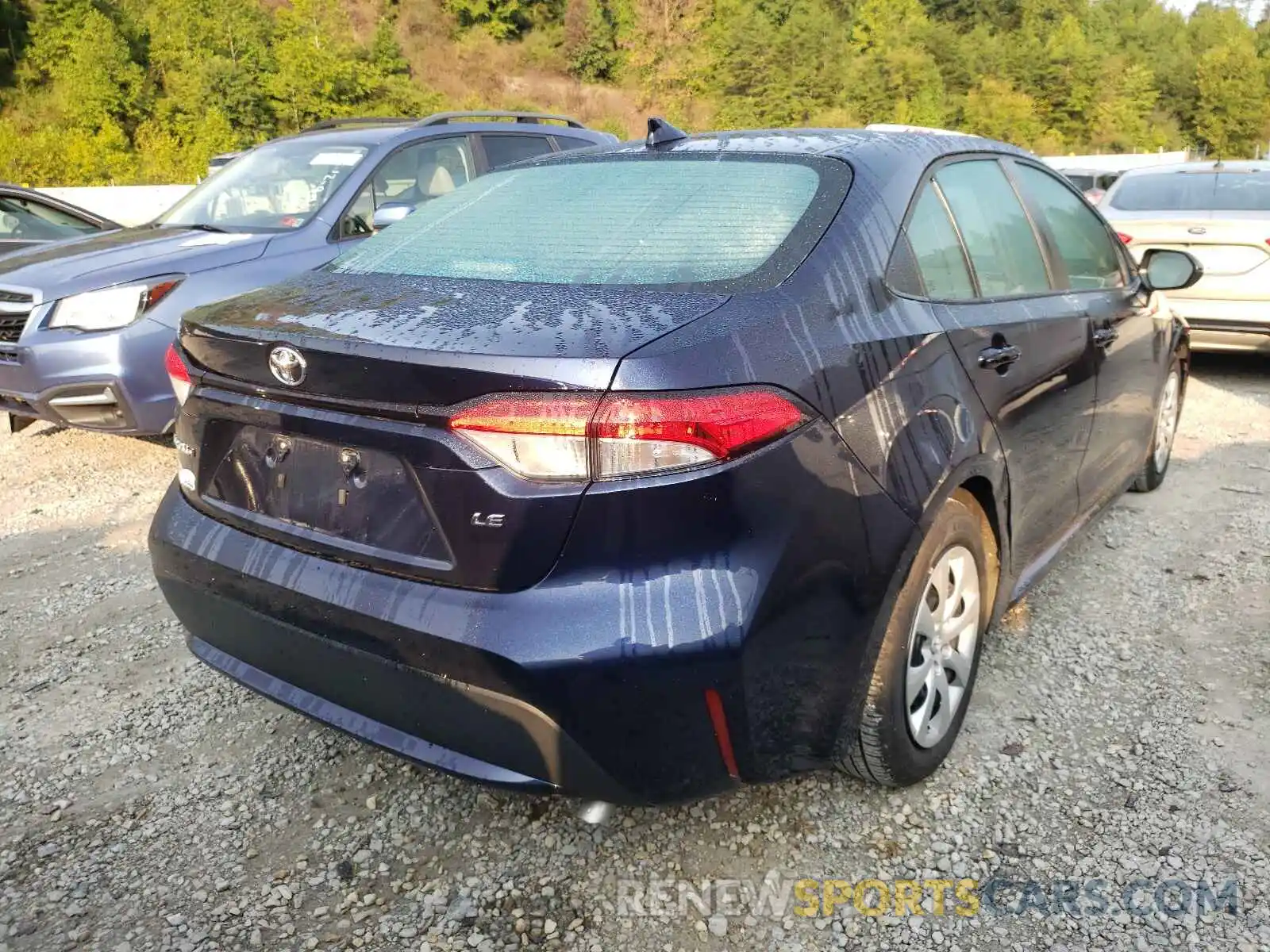 4 Photograph of a damaged car 5YFEPRAE5LP007780 TOYOTA COROLLA 2020