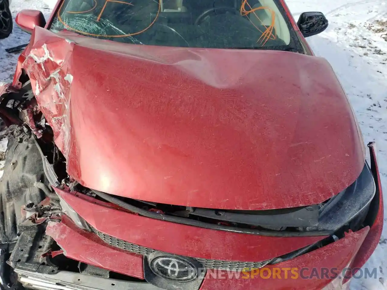 7 Photograph of a damaged car 5YFEPRAE5LP008461 TOYOTA COROLLA 2020