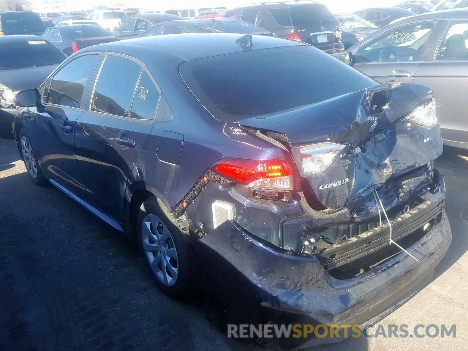 3 Photograph of a damaged car 5YFEPRAE5LP010985 TOYOTA COROLLA 2020