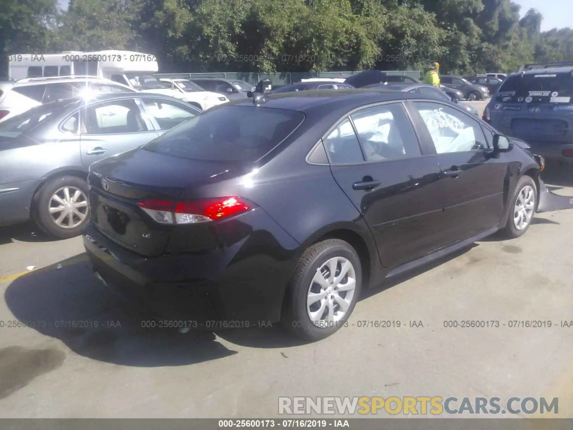 4 Photograph of a damaged car 5YFEPRAE5LP011134 TOYOTA COROLLA 2020