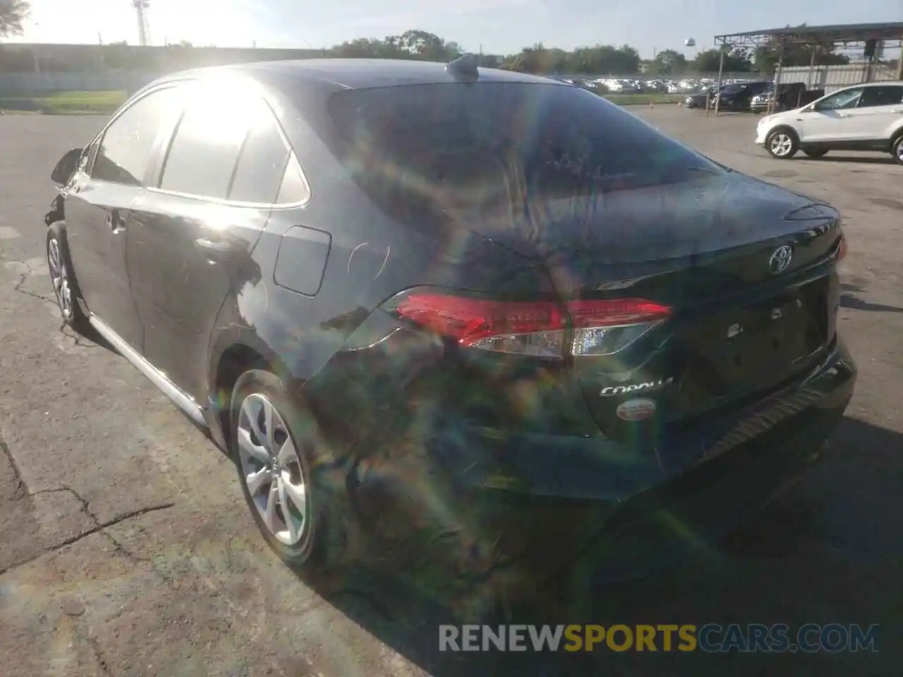 3 Photograph of a damaged car 5YFEPRAE5LP012316 TOYOTA COROLLA 2020