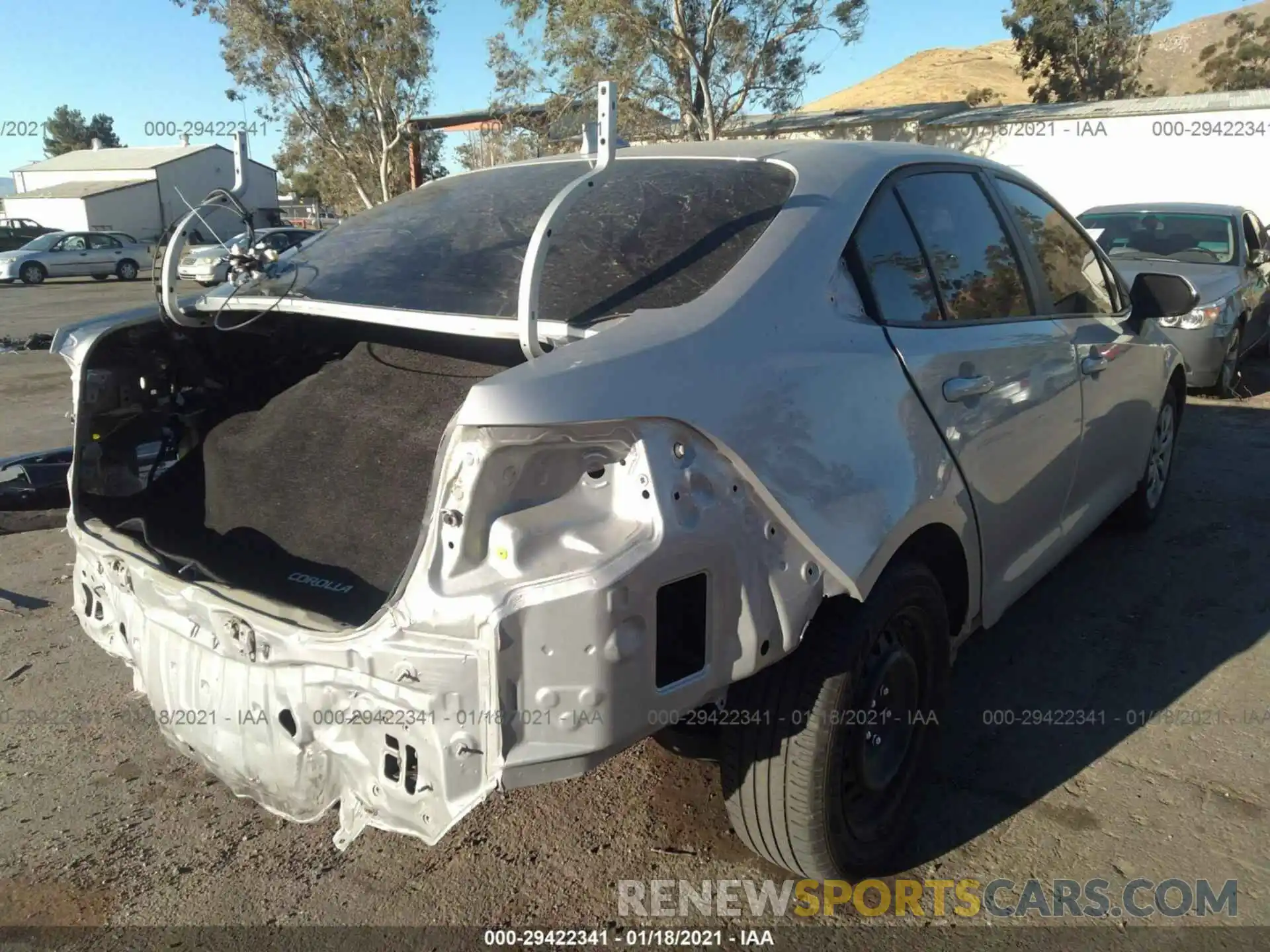 4 Photograph of a damaged car 5YFEPRAE5LP012557 TOYOTA COROLLA 2020