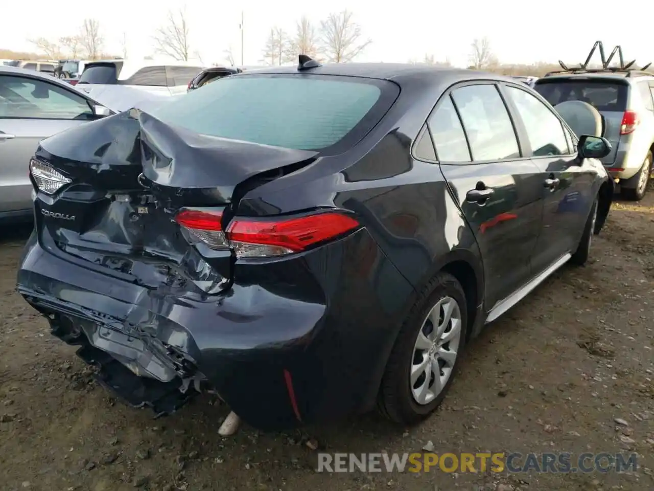 4 Photograph of a damaged car 5YFEPRAE5LP012784 TOYOTA COROLLA 2020