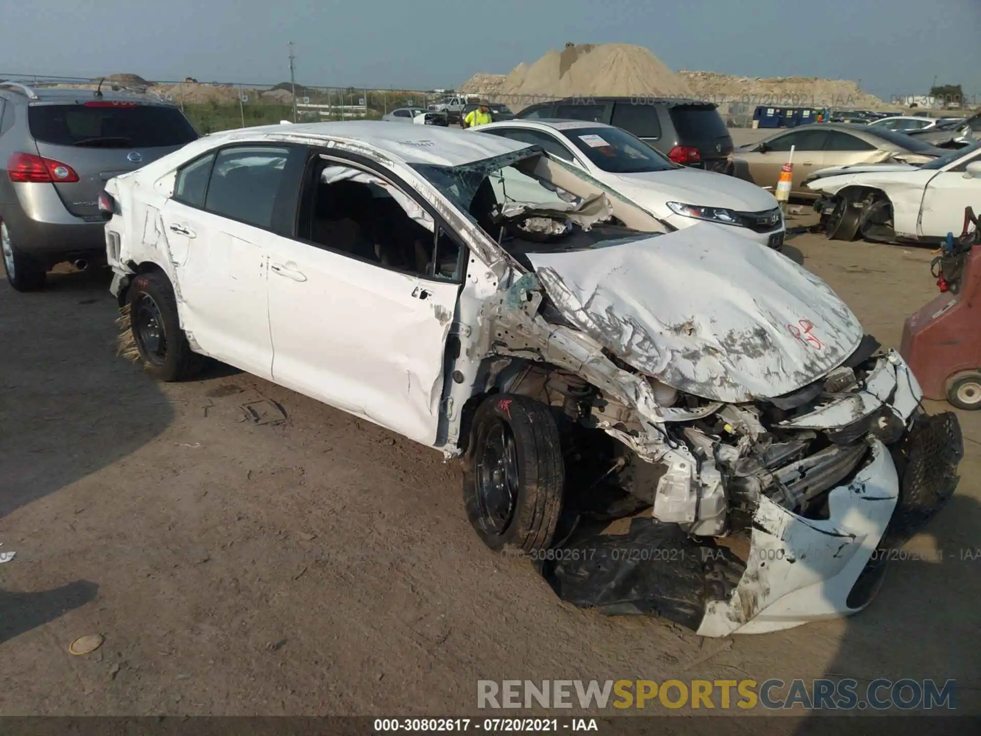 1 Photograph of a damaged car 5YFEPRAE5LP013269 TOYOTA COROLLA 2020