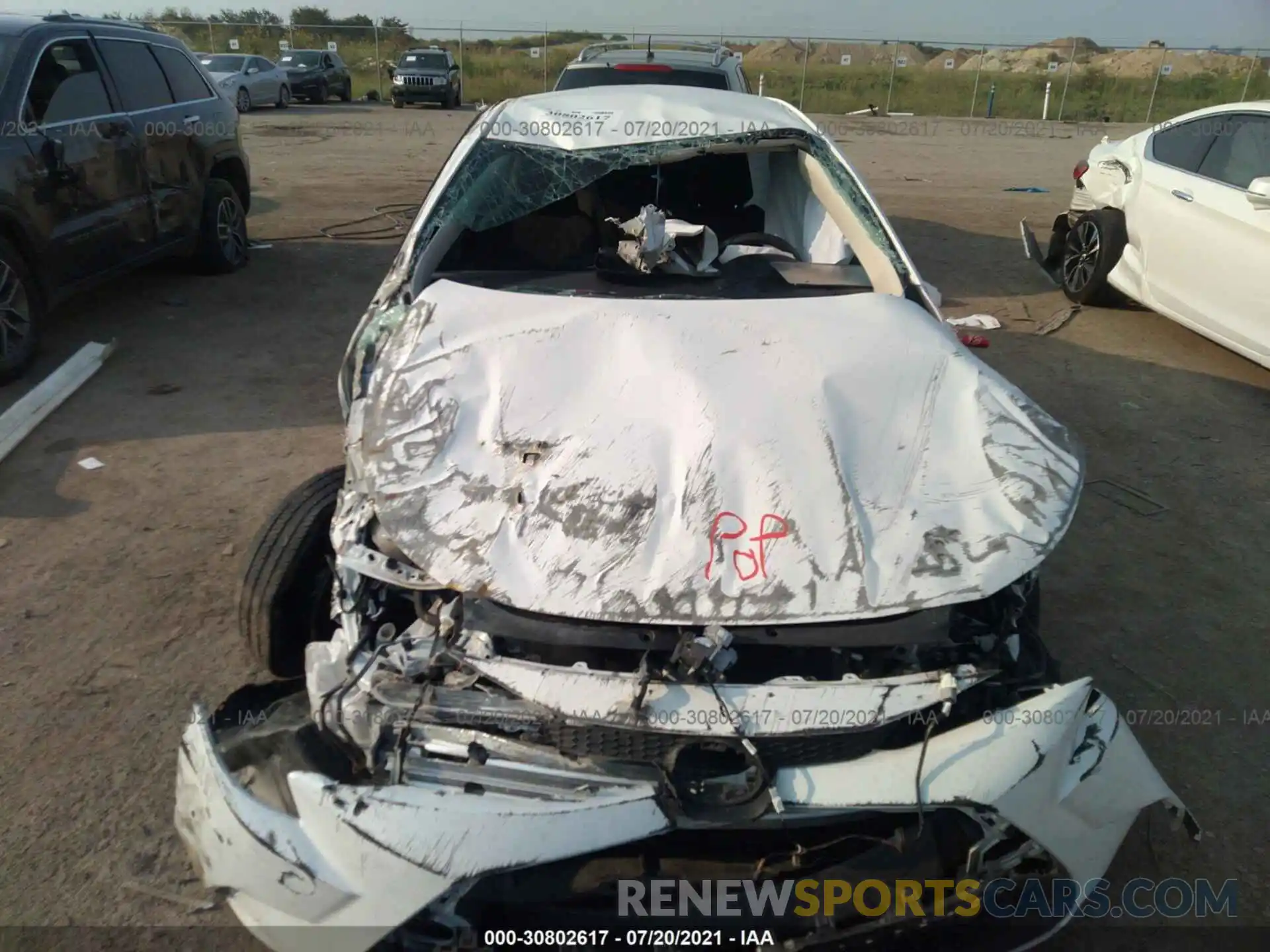 6 Photograph of a damaged car 5YFEPRAE5LP013269 TOYOTA COROLLA 2020