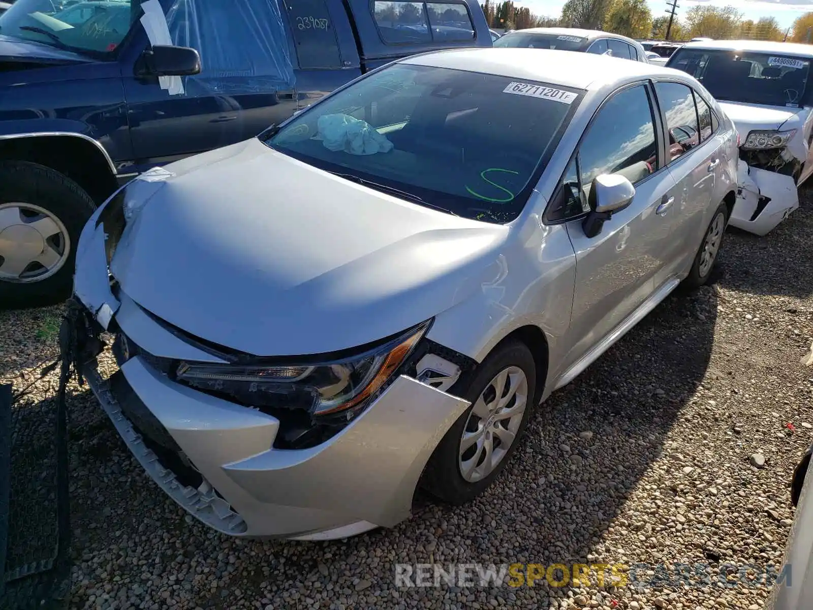 2 Photograph of a damaged car 5YFEPRAE5LP013370 TOYOTA COROLLA 2020