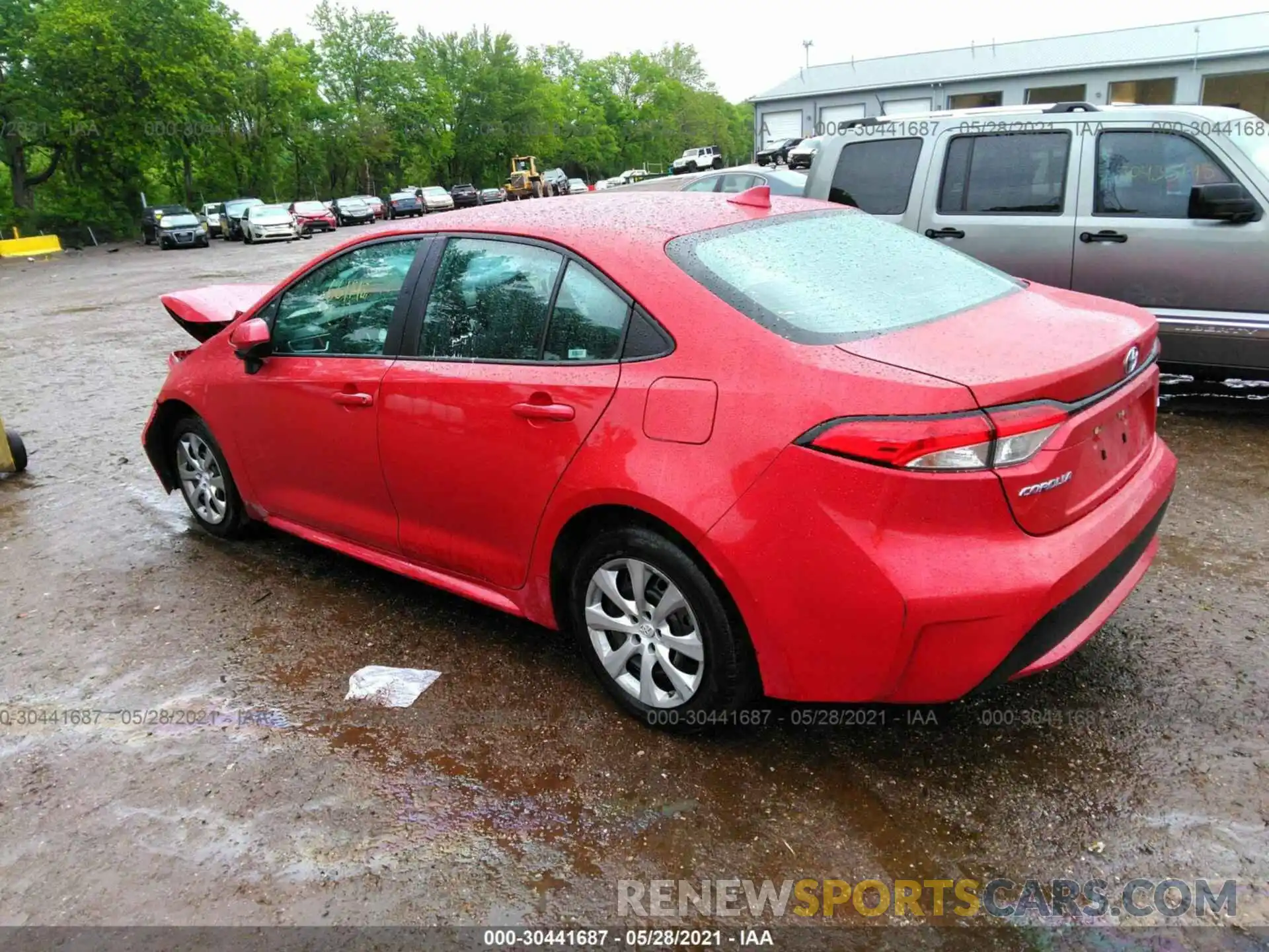 3 Photograph of a damaged car 5YFEPRAE5LP015748 TOYOTA COROLLA 2020