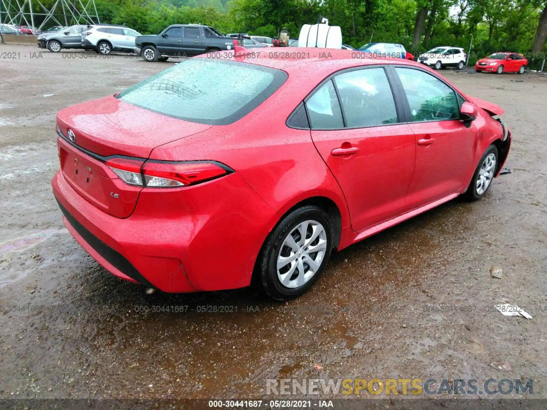 4 Photograph of a damaged car 5YFEPRAE5LP015748 TOYOTA COROLLA 2020