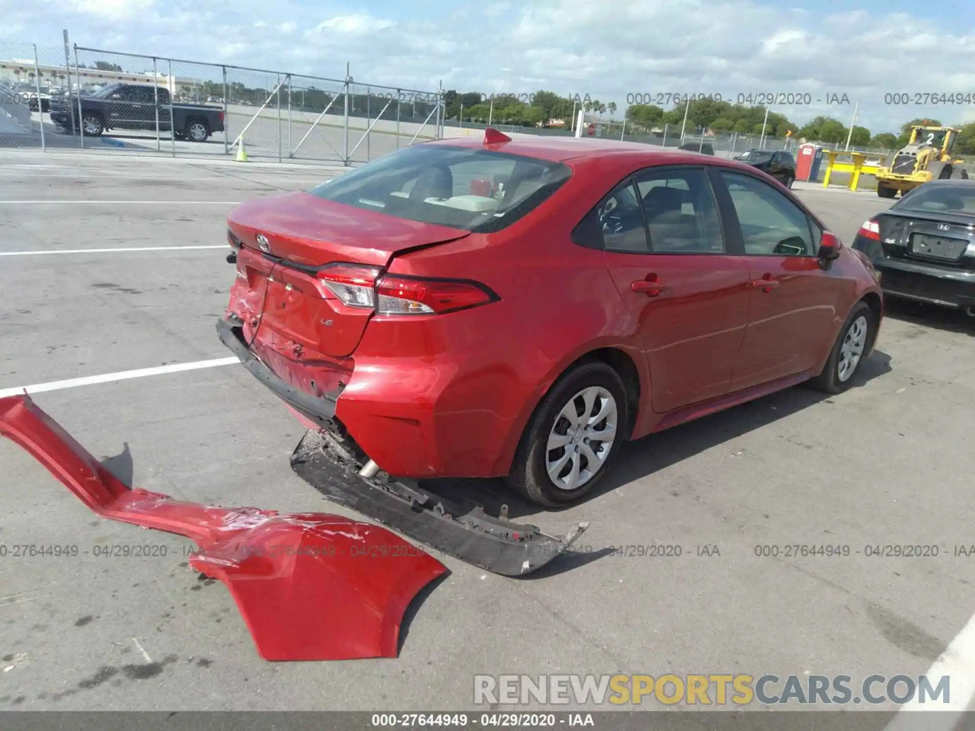 4 Photograph of a damaged car 5YFEPRAE5LP017970 TOYOTA COROLLA 2020