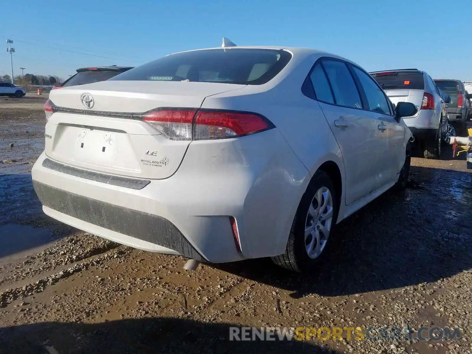 4 Photograph of a damaged car 5YFEPRAE5LP018620 TOYOTA COROLLA 2020