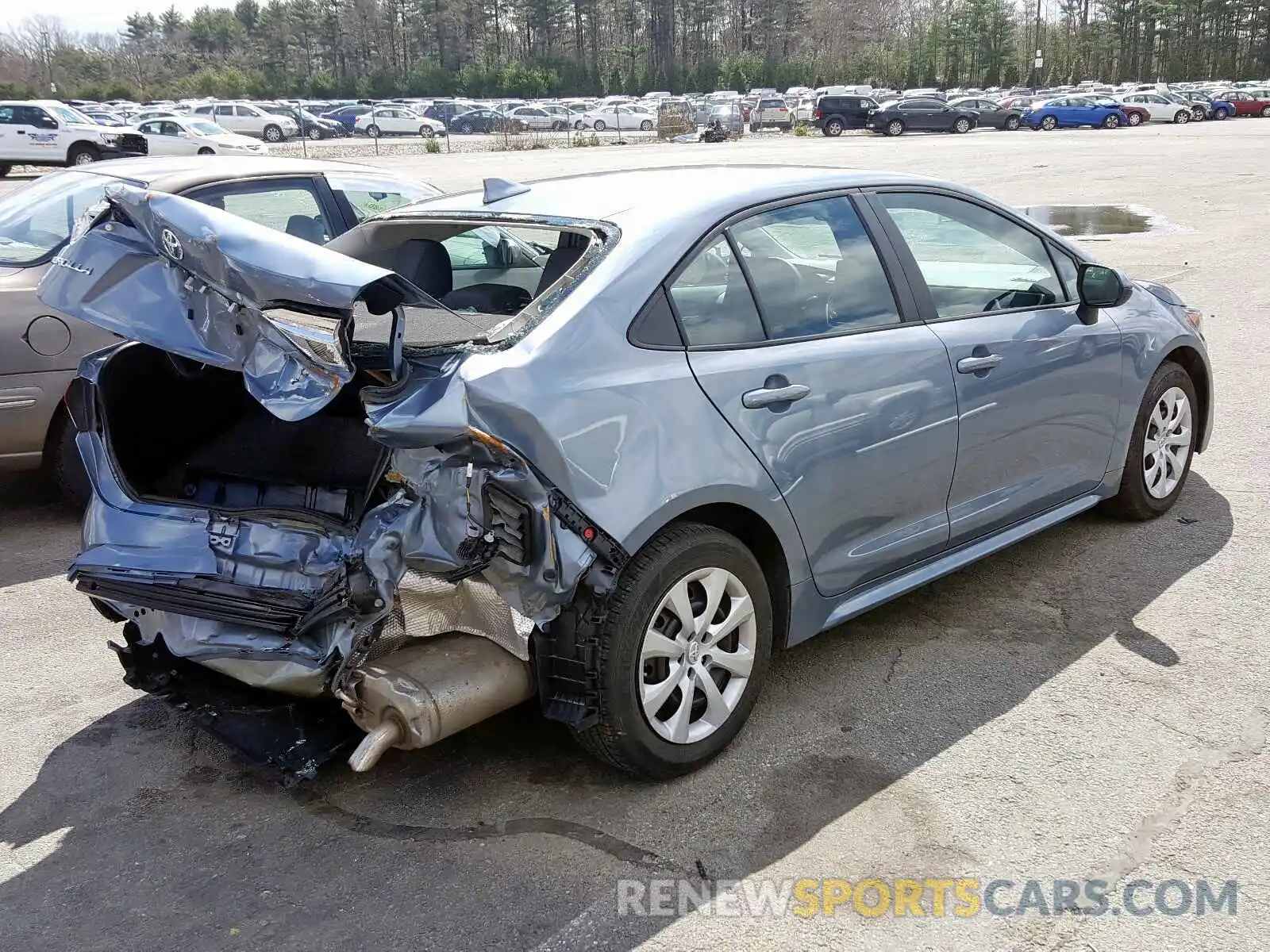 4 Photograph of a damaged car 5YFEPRAE5LP021906 TOYOTA COROLLA 2020