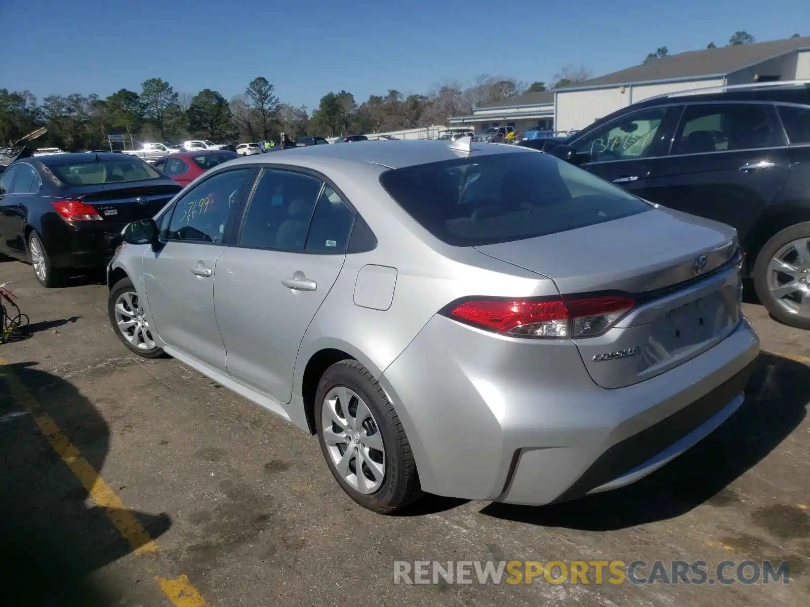 3 Photograph of a damaged car 5YFEPRAE5LP023235 TOYOTA COROLLA 2020