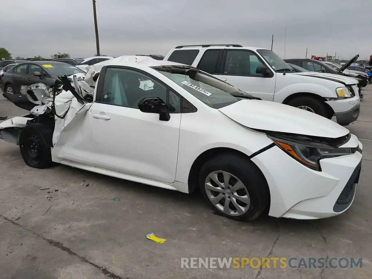 4 Photograph of a damaged car 5YFEPRAE5LP024305 TOYOTA COROLLA 2020