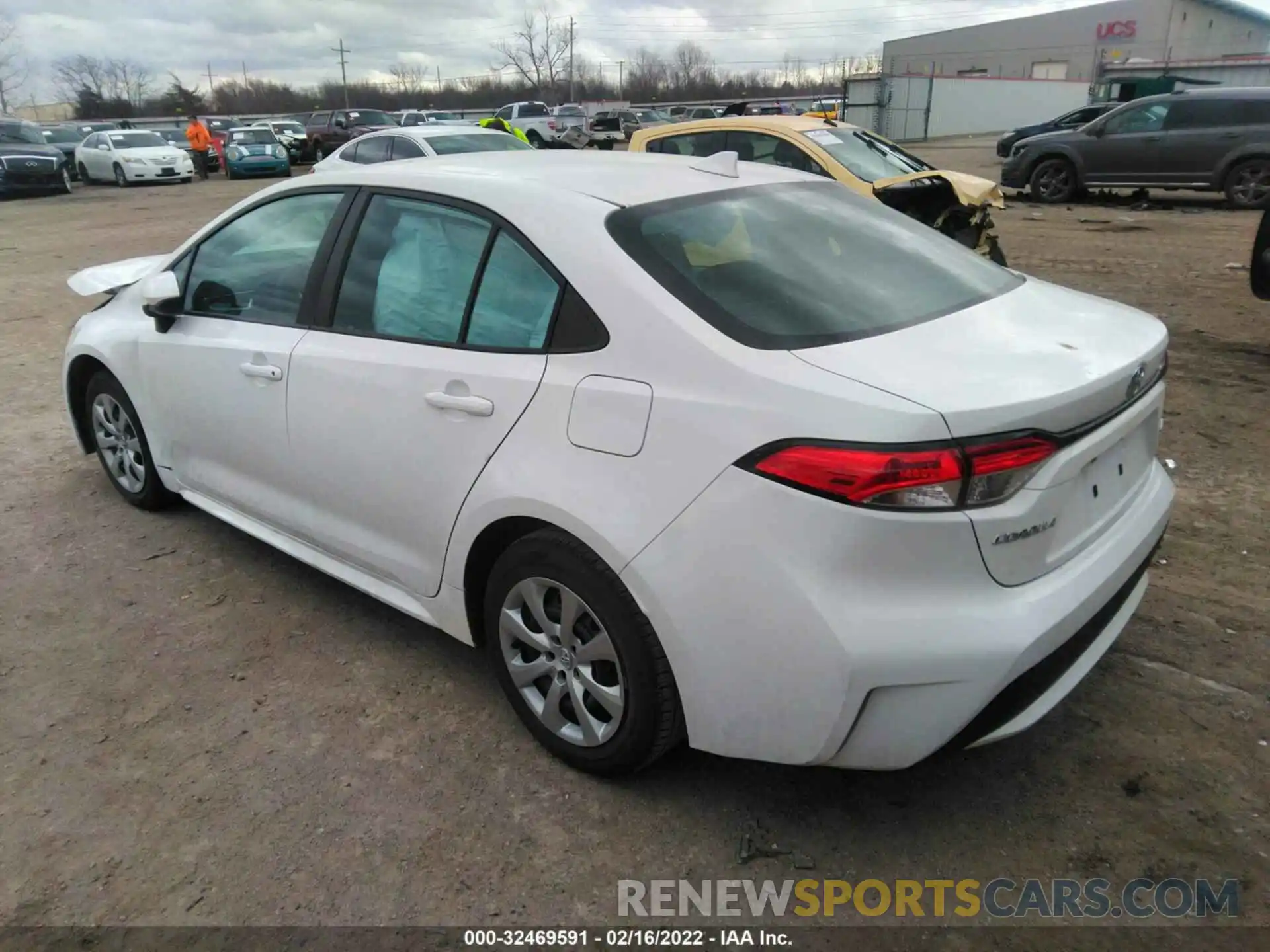 3 Photograph of a damaged car 5YFEPRAE5LP024871 TOYOTA COROLLA 2020