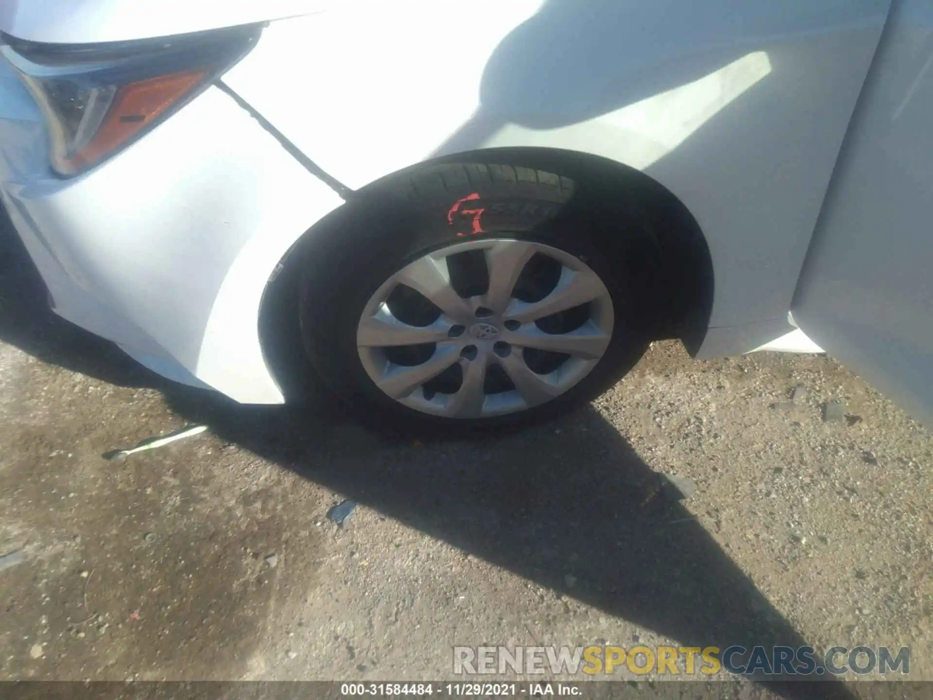 12 Photograph of a damaged car 5YFEPRAE5LP026054 TOYOTA COROLLA 2020