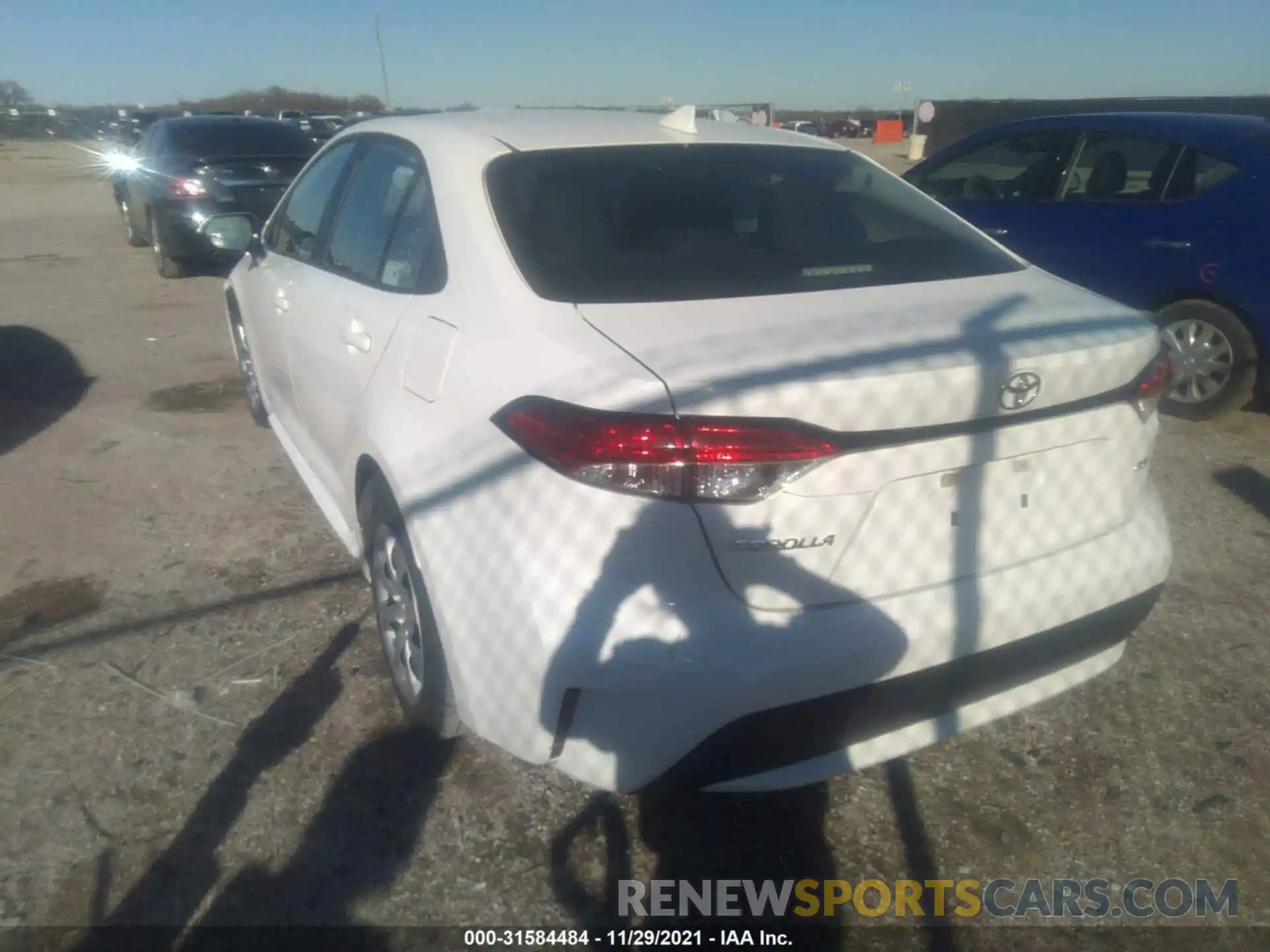 3 Photograph of a damaged car 5YFEPRAE5LP026054 TOYOTA COROLLA 2020