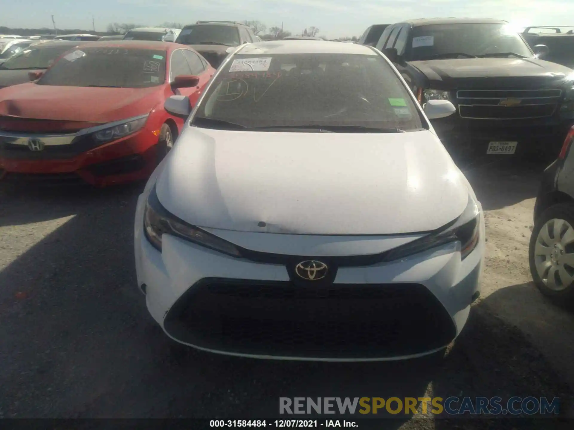 6 Photograph of a damaged car 5YFEPRAE5LP026054 TOYOTA COROLLA 2020