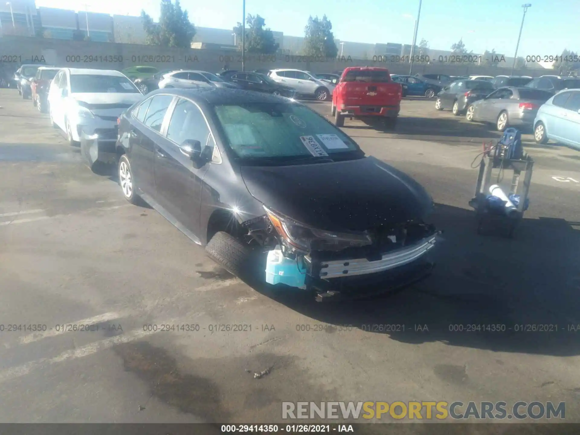 1 Photograph of a damaged car 5YFEPRAE5LP028192 TOYOTA COROLLA 2020