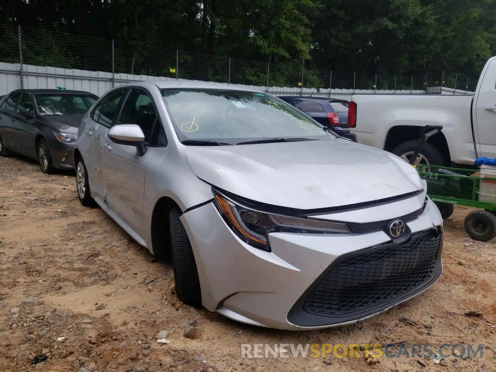 1 Photograph of a damaged car 5YFEPRAE5LP028368 TOYOTA COROLLA 2020