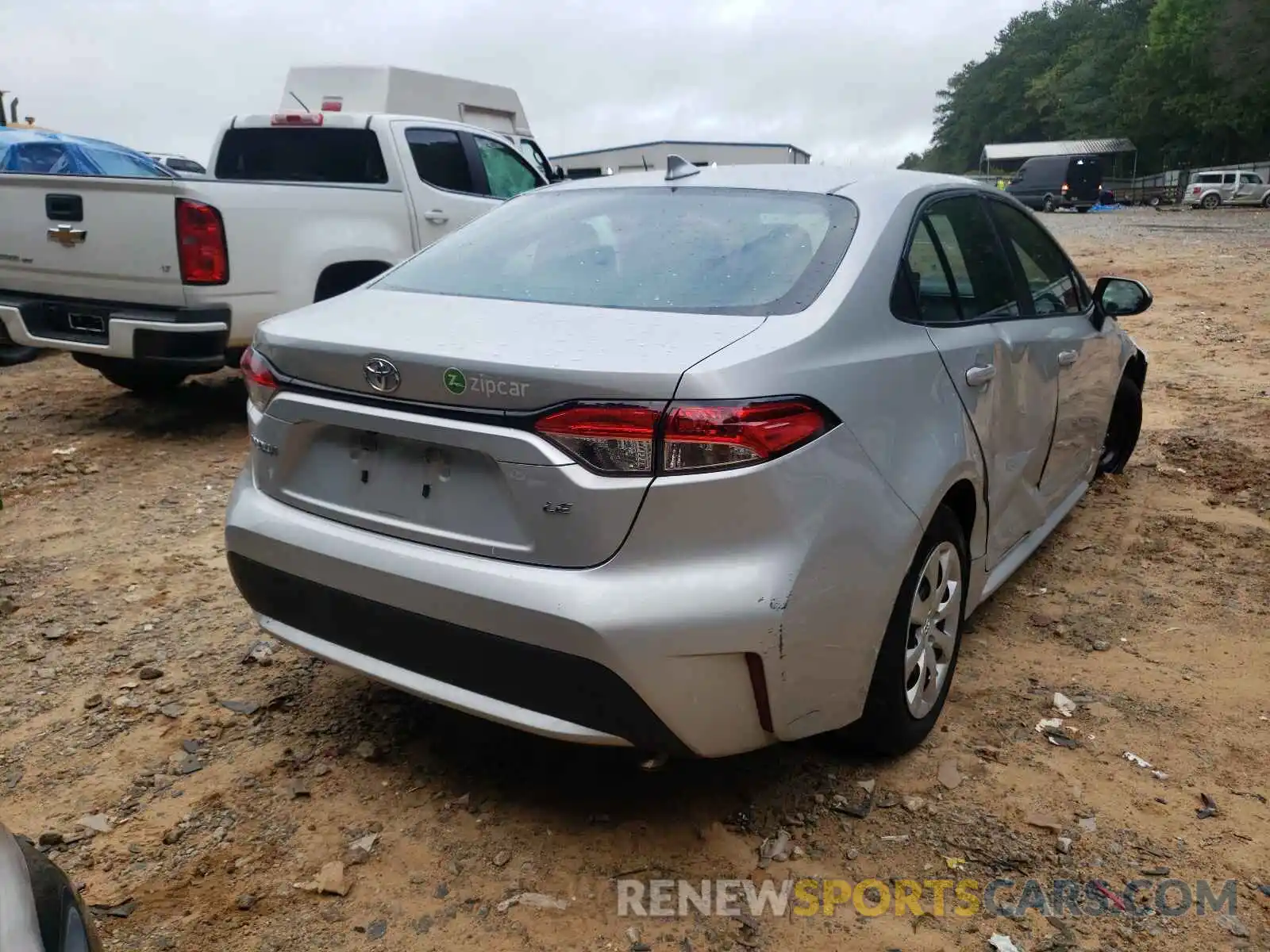 4 Photograph of a damaged car 5YFEPRAE5LP028368 TOYOTA COROLLA 2020