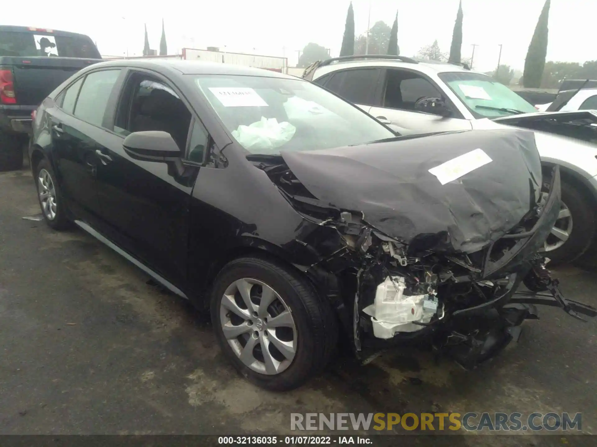 1 Photograph of a damaged car 5YFEPRAE5LP028659 TOYOTA COROLLA 2020