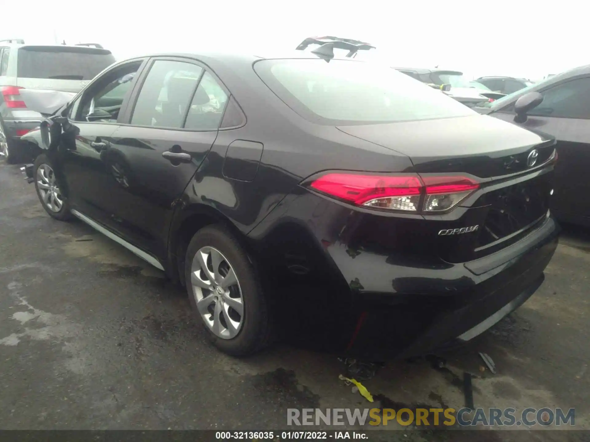 3 Photograph of a damaged car 5YFEPRAE5LP028659 TOYOTA COROLLA 2020