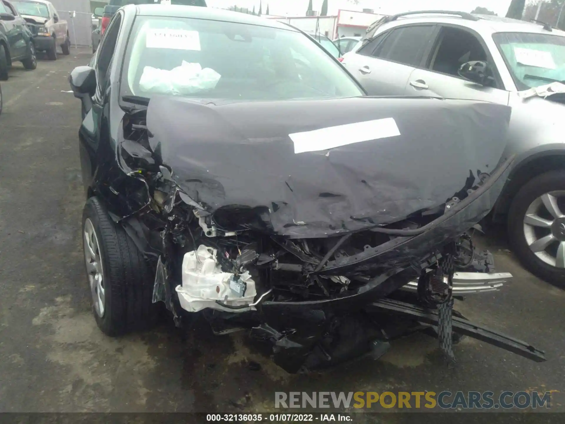 6 Photograph of a damaged car 5YFEPRAE5LP028659 TOYOTA COROLLA 2020