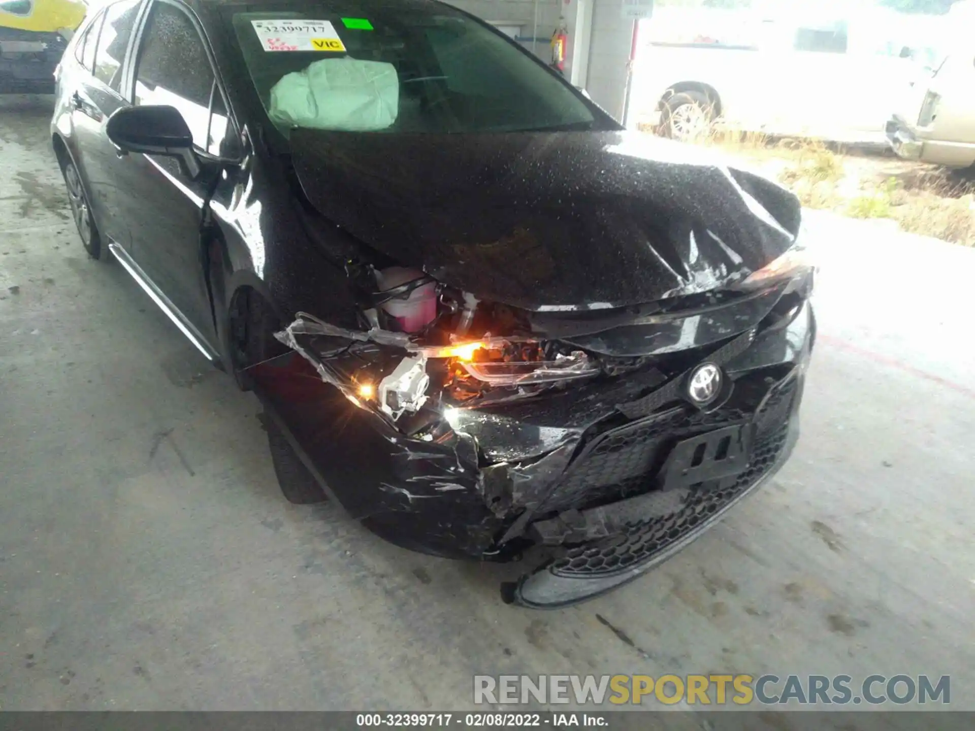 6 Photograph of a damaged car 5YFEPRAE5LP029004 TOYOTA COROLLA 2020