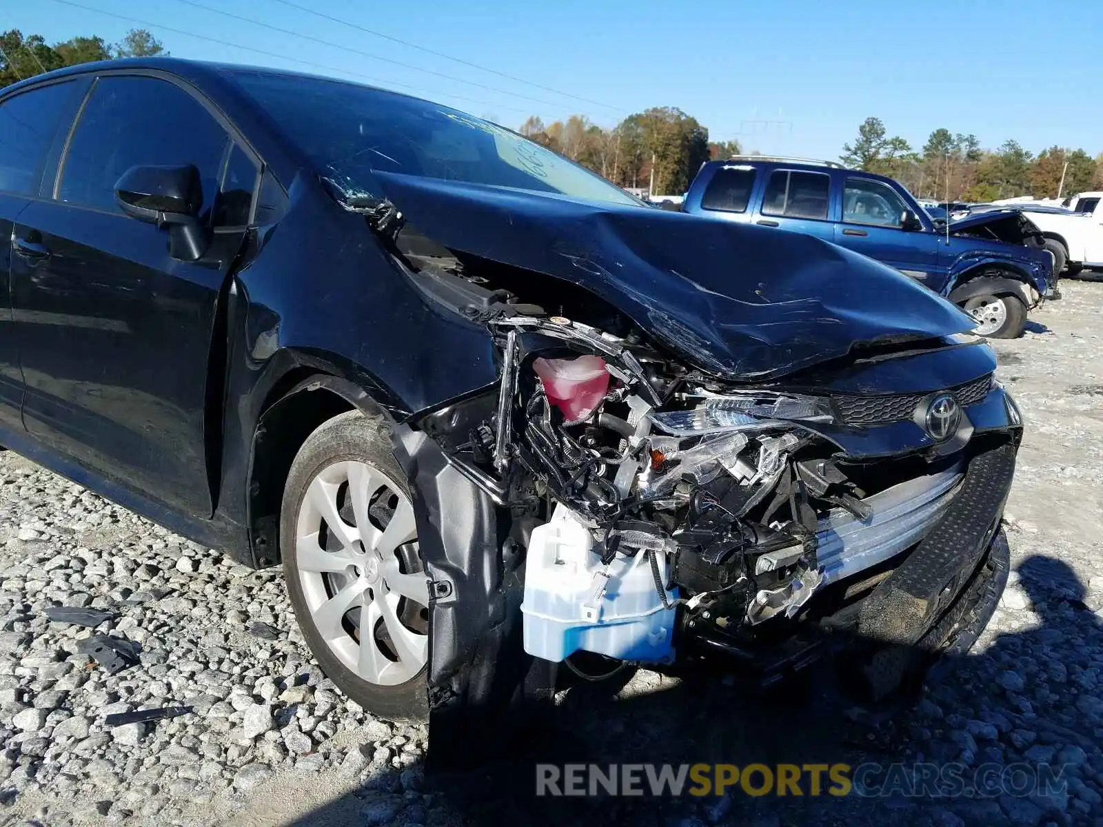 9 Photograph of a damaged car 5YFEPRAE5LP029035 TOYOTA COROLLA 2020