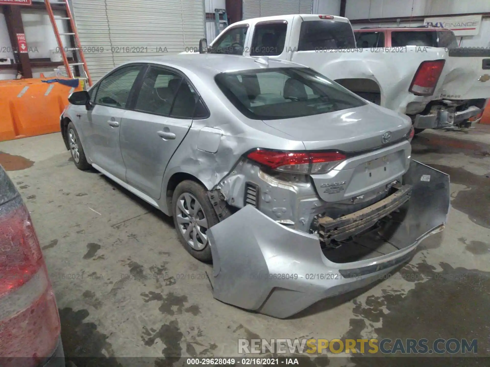 3 Photograph of a damaged car 5YFEPRAE5LP029259 TOYOTA COROLLA 2020